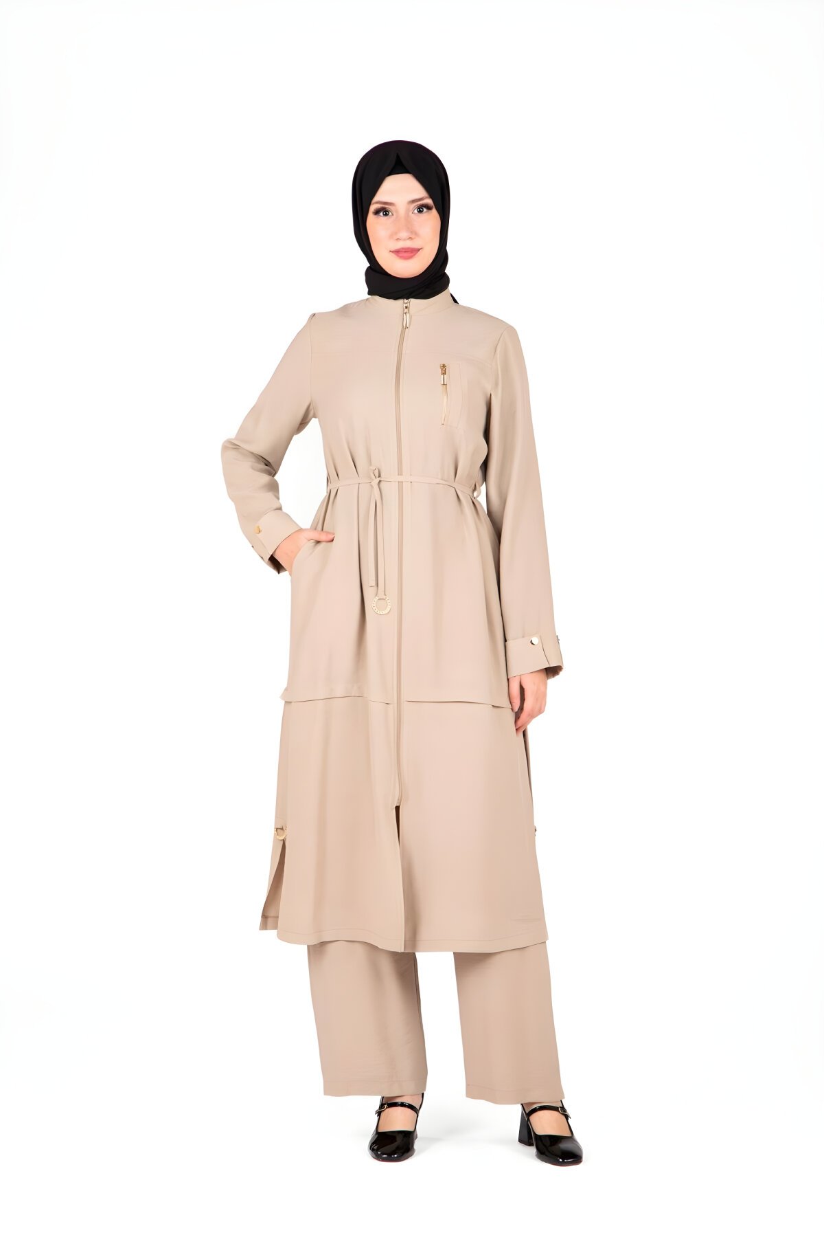 Bej Alt Üst Halka Aksesuar Detaylı Tesettür Takım - Beyza