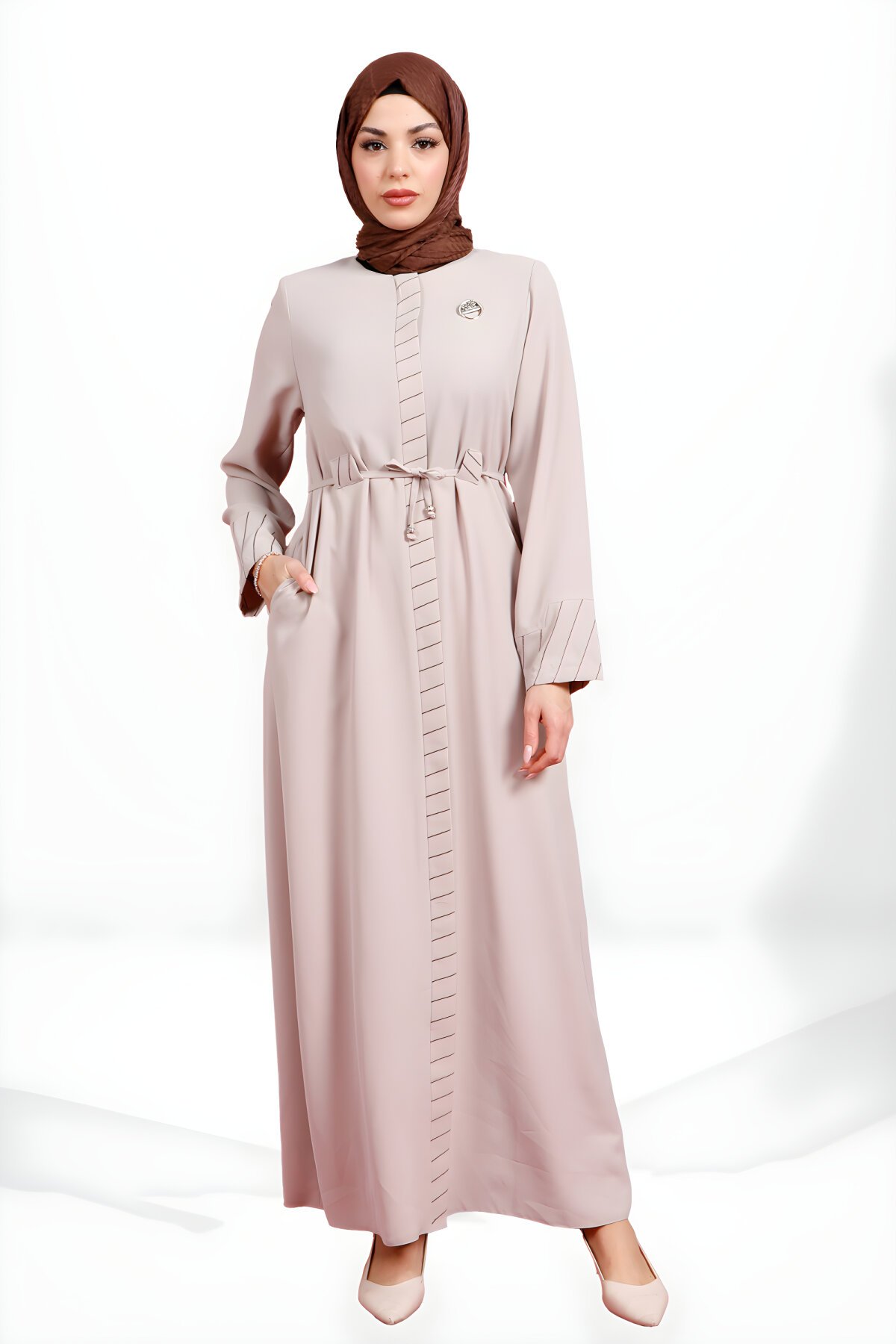 Bej Çizgi Detaylı Fermuarlı İnce Kuşaklı Ferace - Beyza