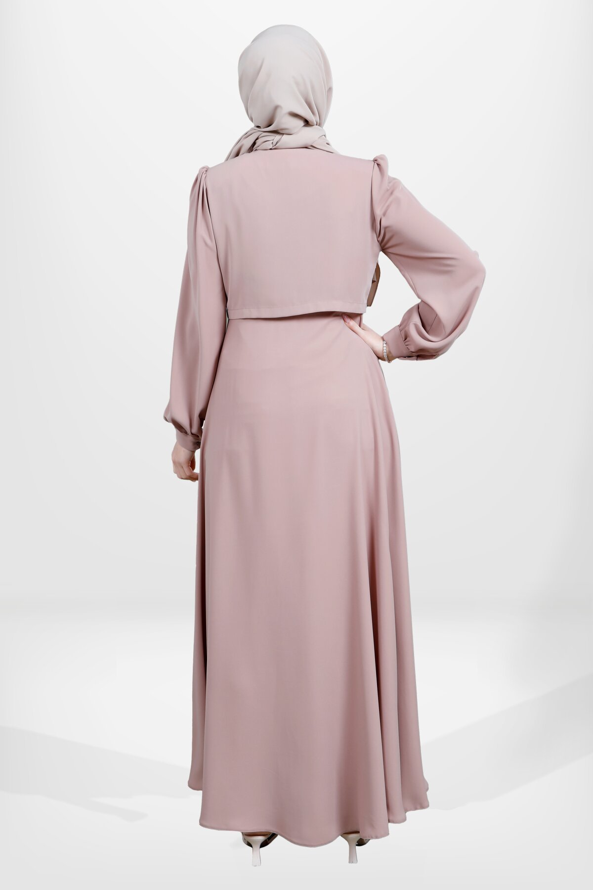 Bej Kloş Kesim Fermuarlı Bolero Detaylı Ferace - Beyza