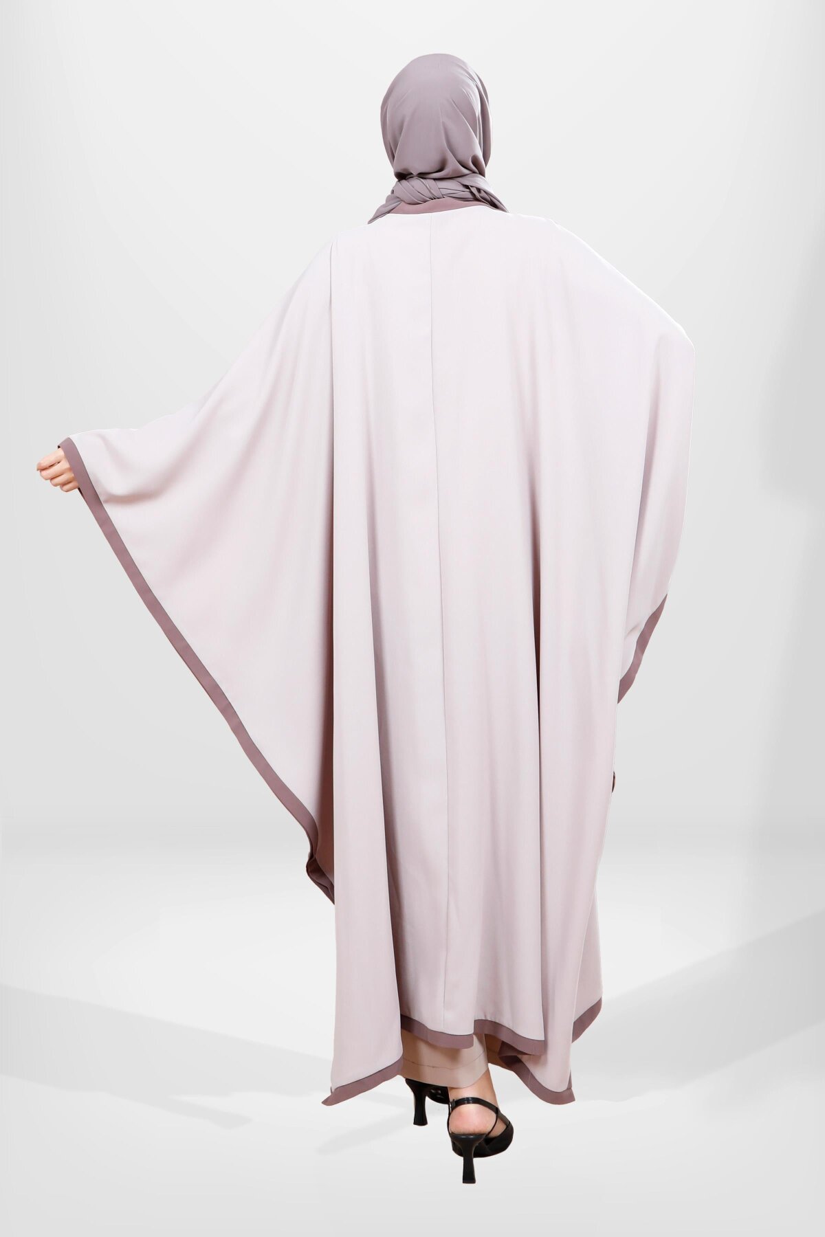 Bej Yarasa Model Bağcıklı Panço - Beyza