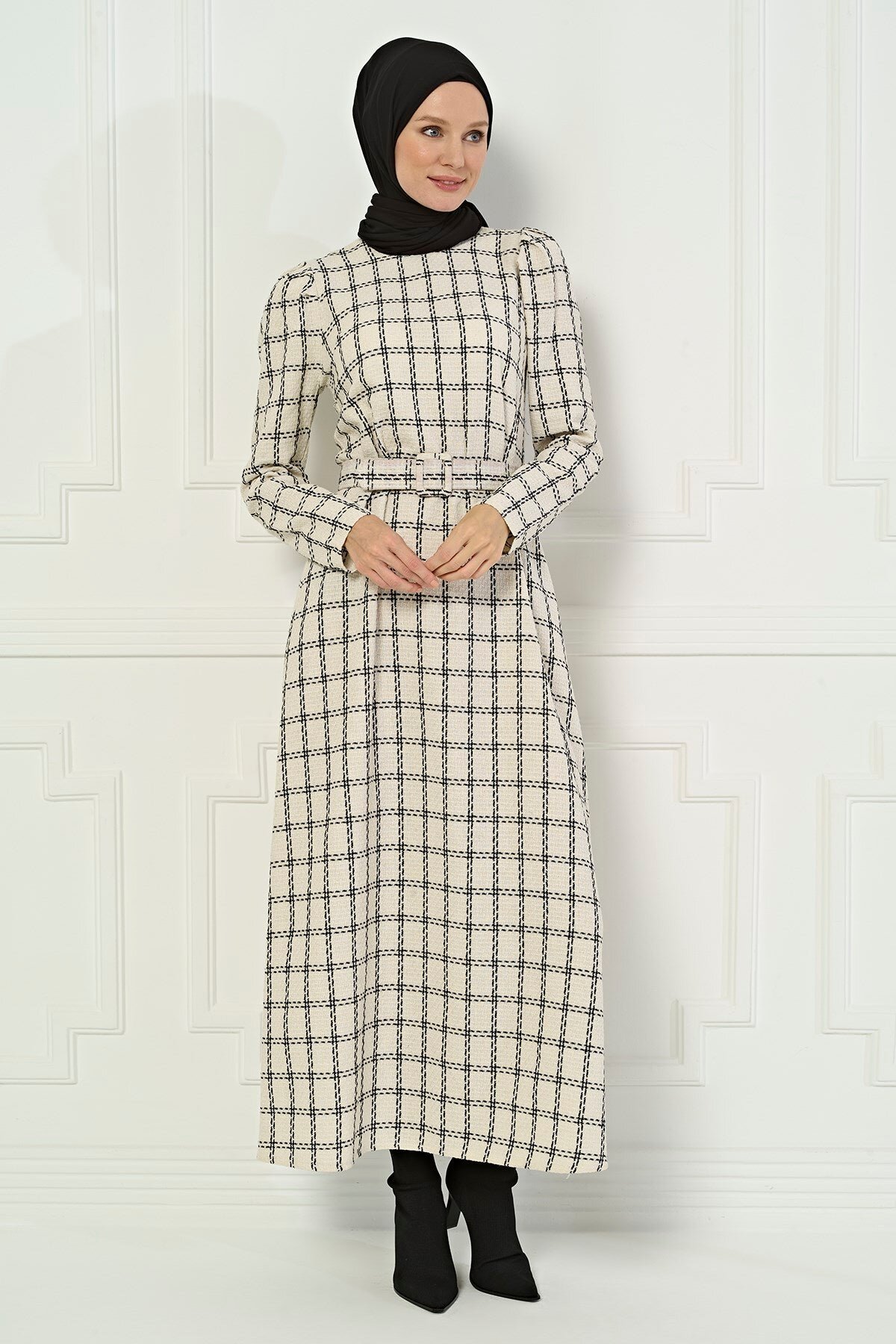Winter Plaid Modest Dress - White - Beyza