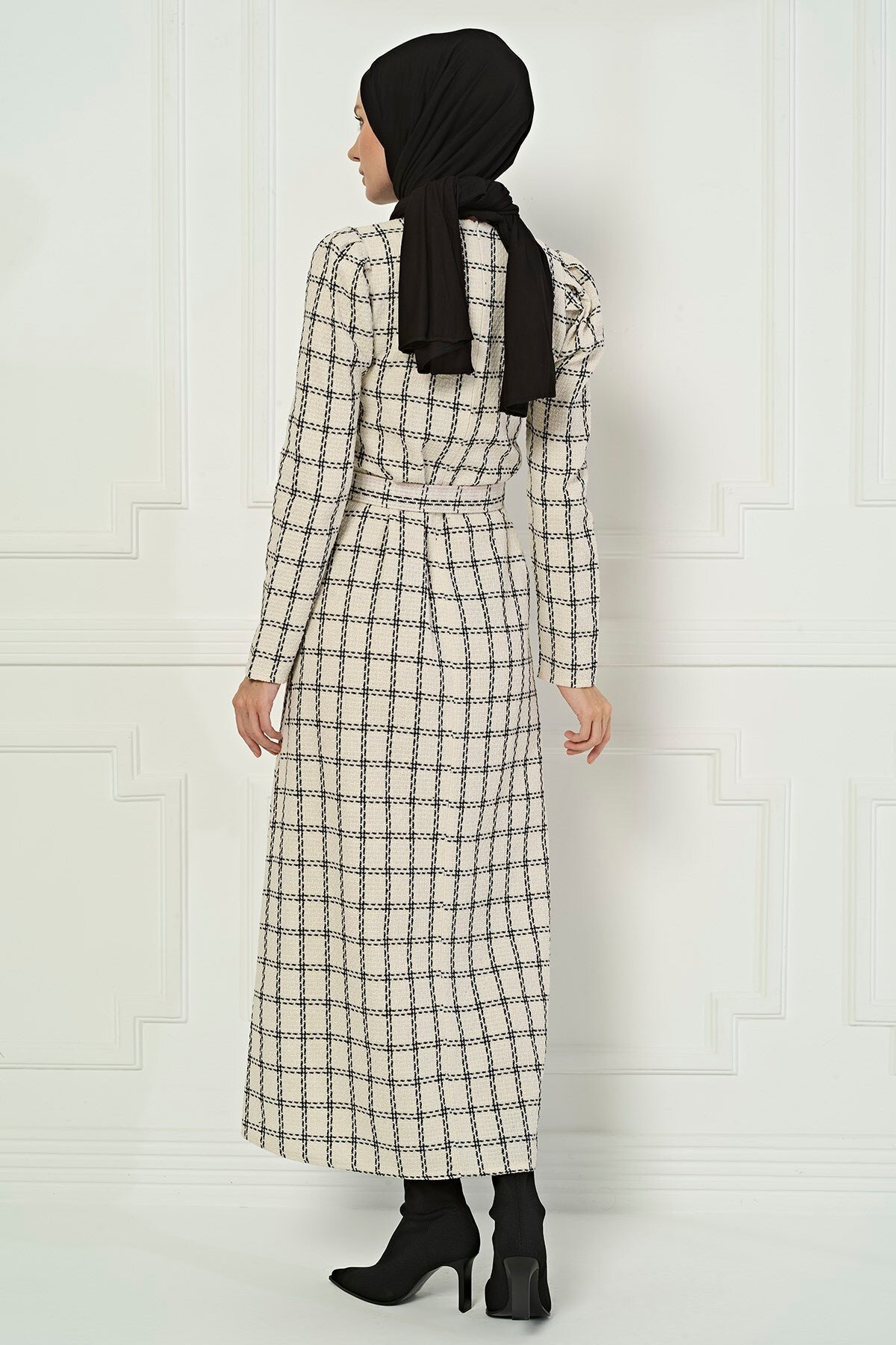 Winter Plaid Modest Dress - White - Beyza