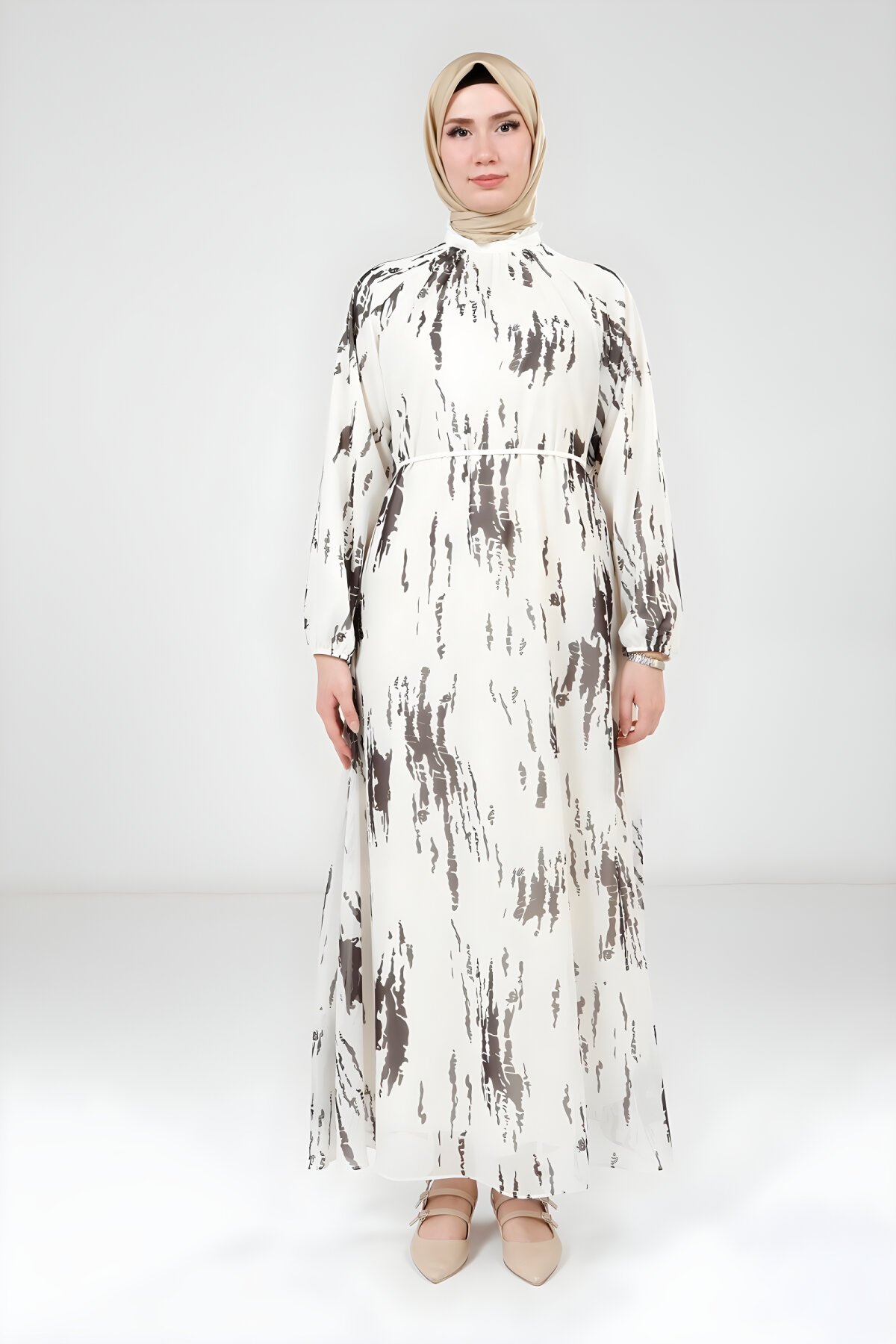 فستان محتشم مطبوع باللونين الأبيض والأسود - Beyza