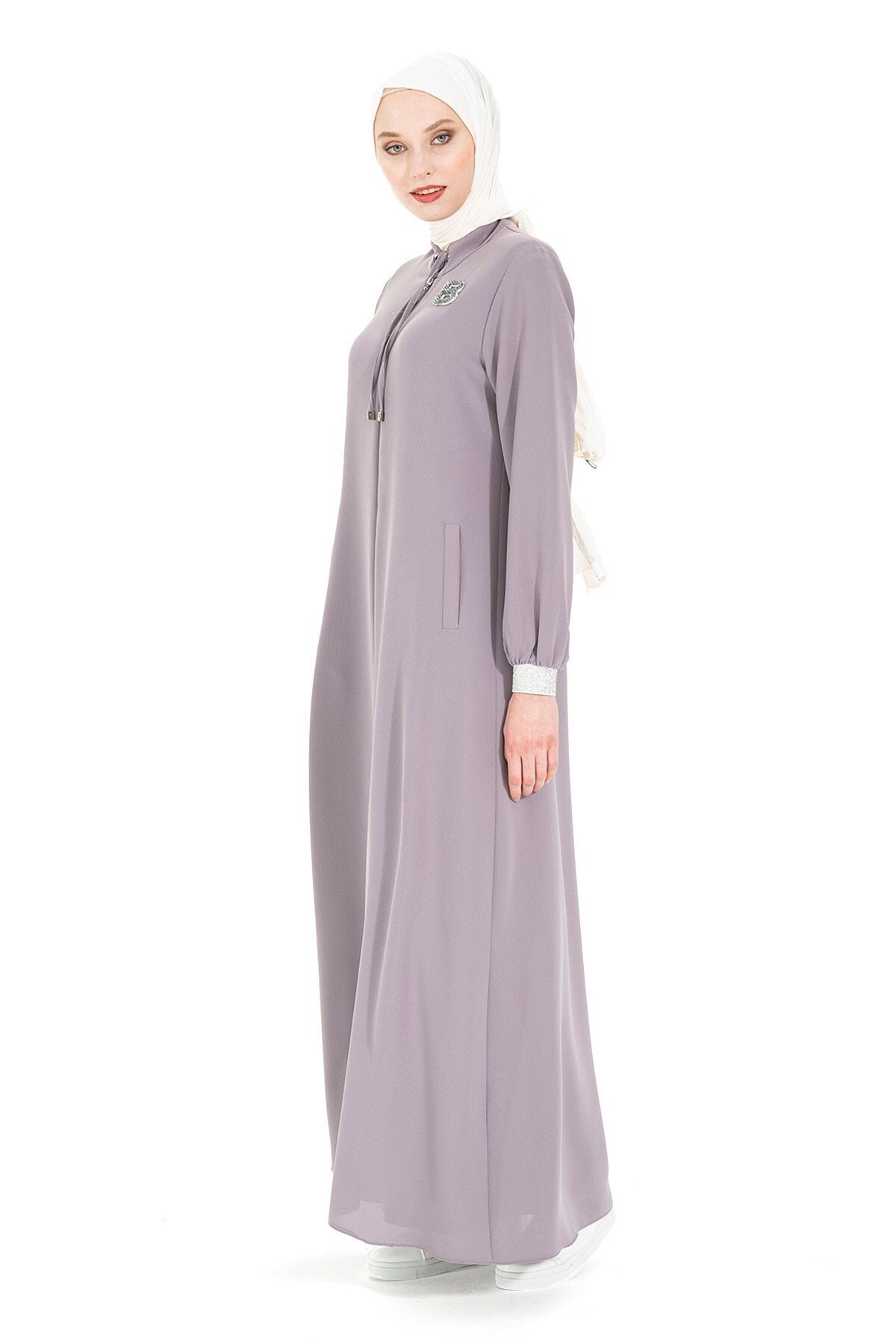 Banu Fit Stone-Embellished Brooch-Detail Abaya - Grey - Beyza