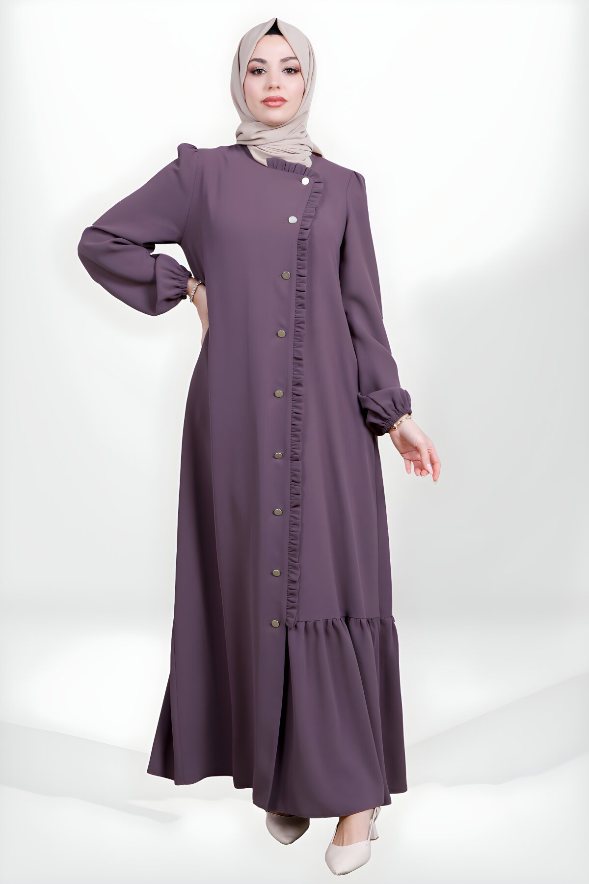 Kahve Kolu Lastikli Düğmeli Fırfır Detaylı Ferace - Beyza