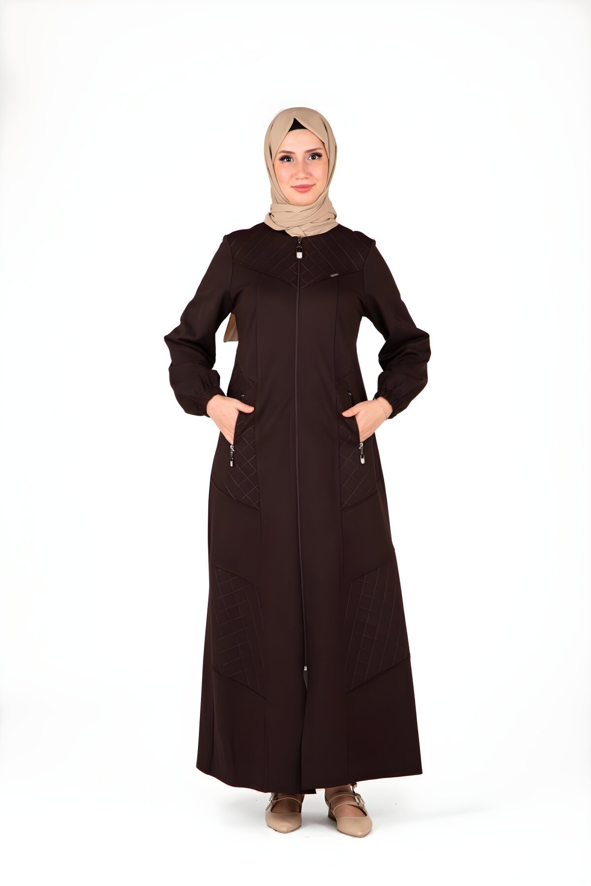 Kahverengi Kolu Lastikli Ön Kısmı Nakış Detaylı Ferace - Beyza