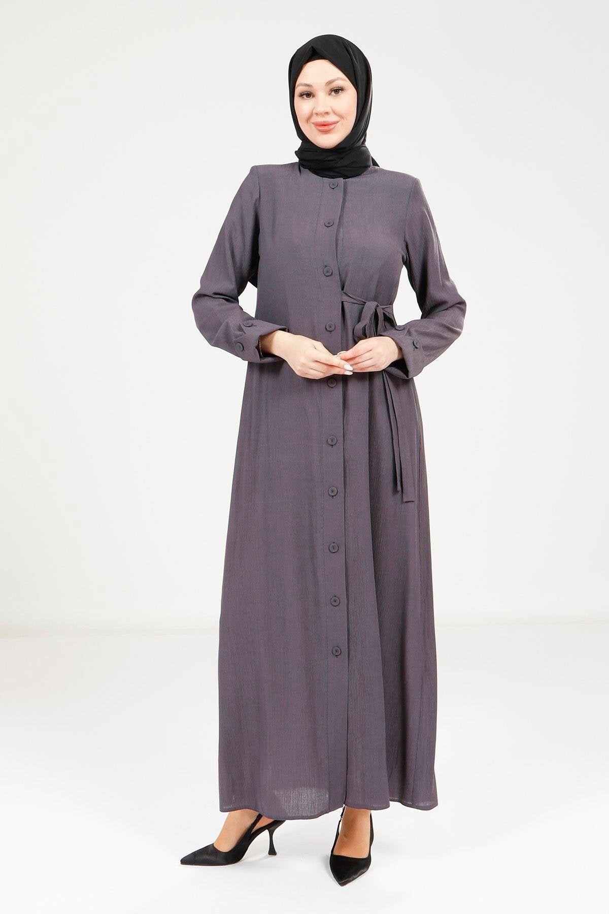 Koyu Gri Düğmeli Ferace - Beyza