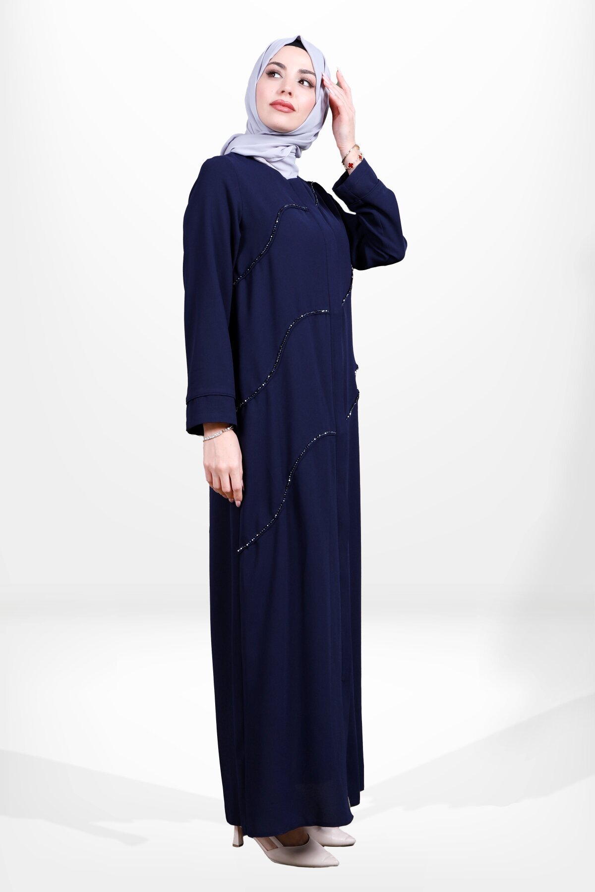 Lacivert Fermuarlı Boncuk İşlemeli Ferace - Beyza