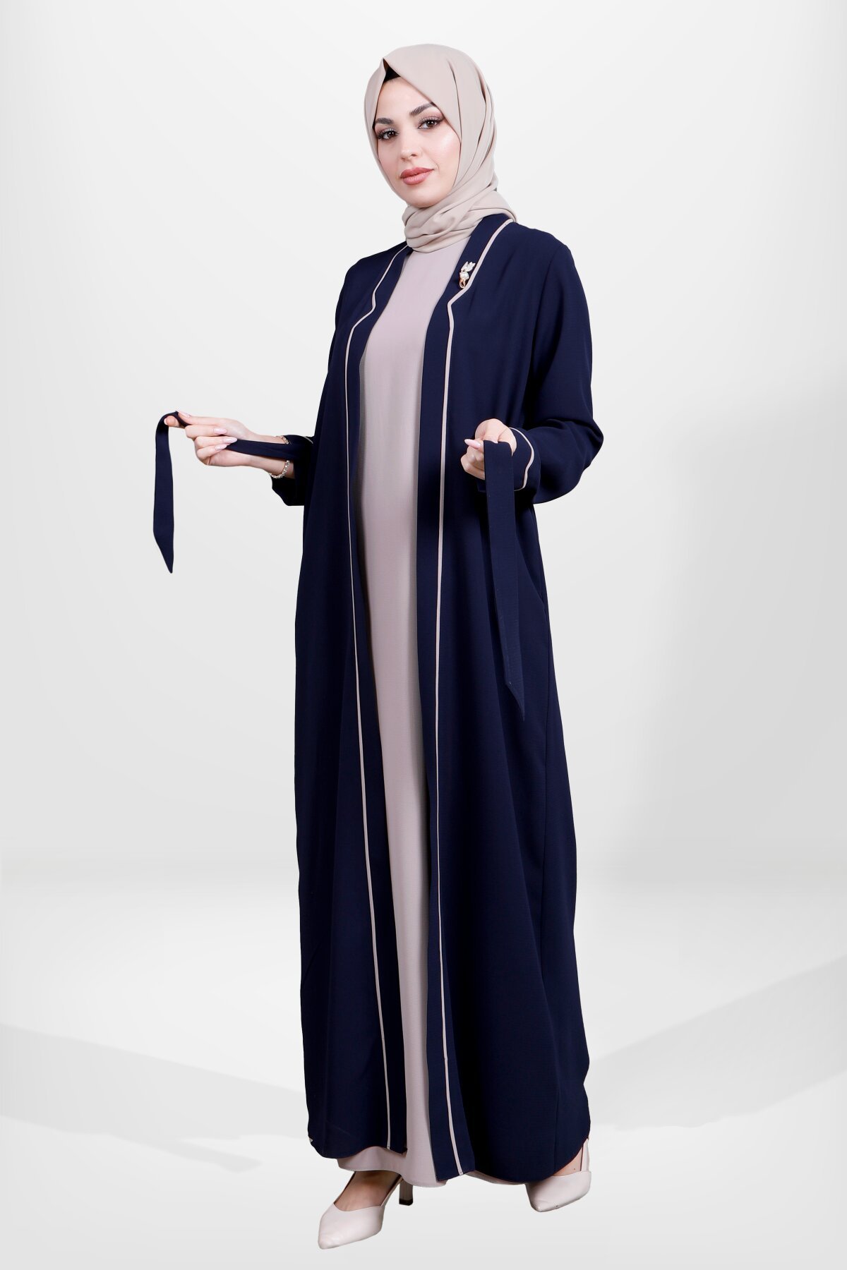 Two-Piece Brooch Detailed Double Piping Ferace Set - Navy Blue - Beyza