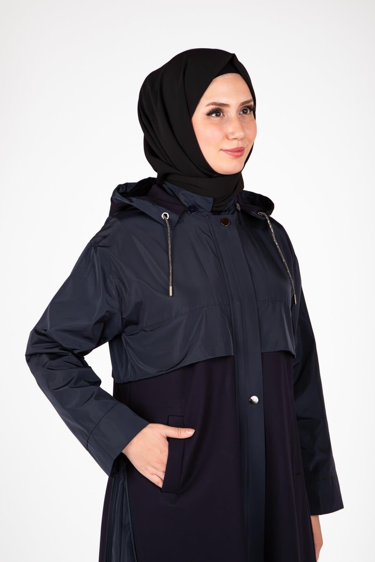 معطف محتشم طويل أزرق كحلي بغطاء رأس وسحاب - Beyza