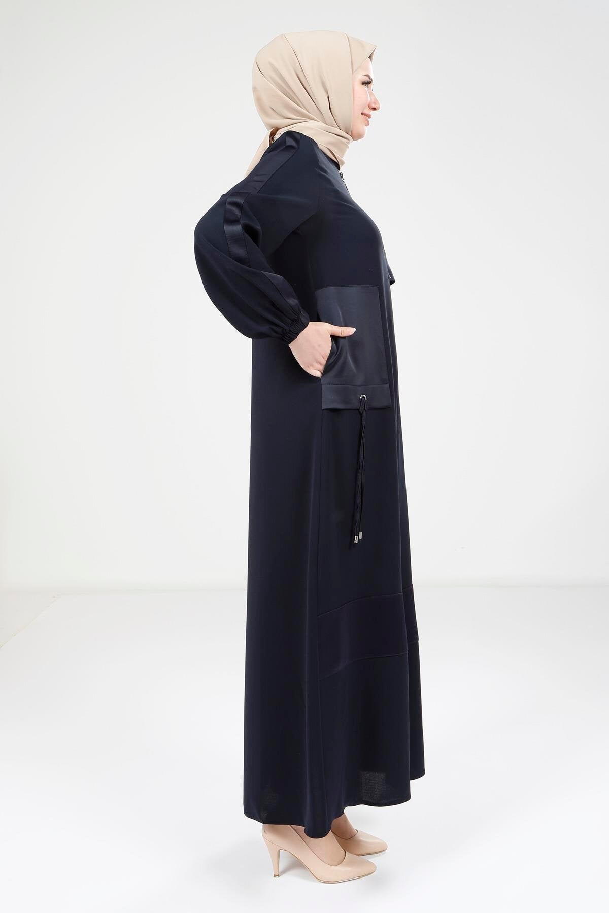 Lacivert Saten Garnili Ferace - Beyza