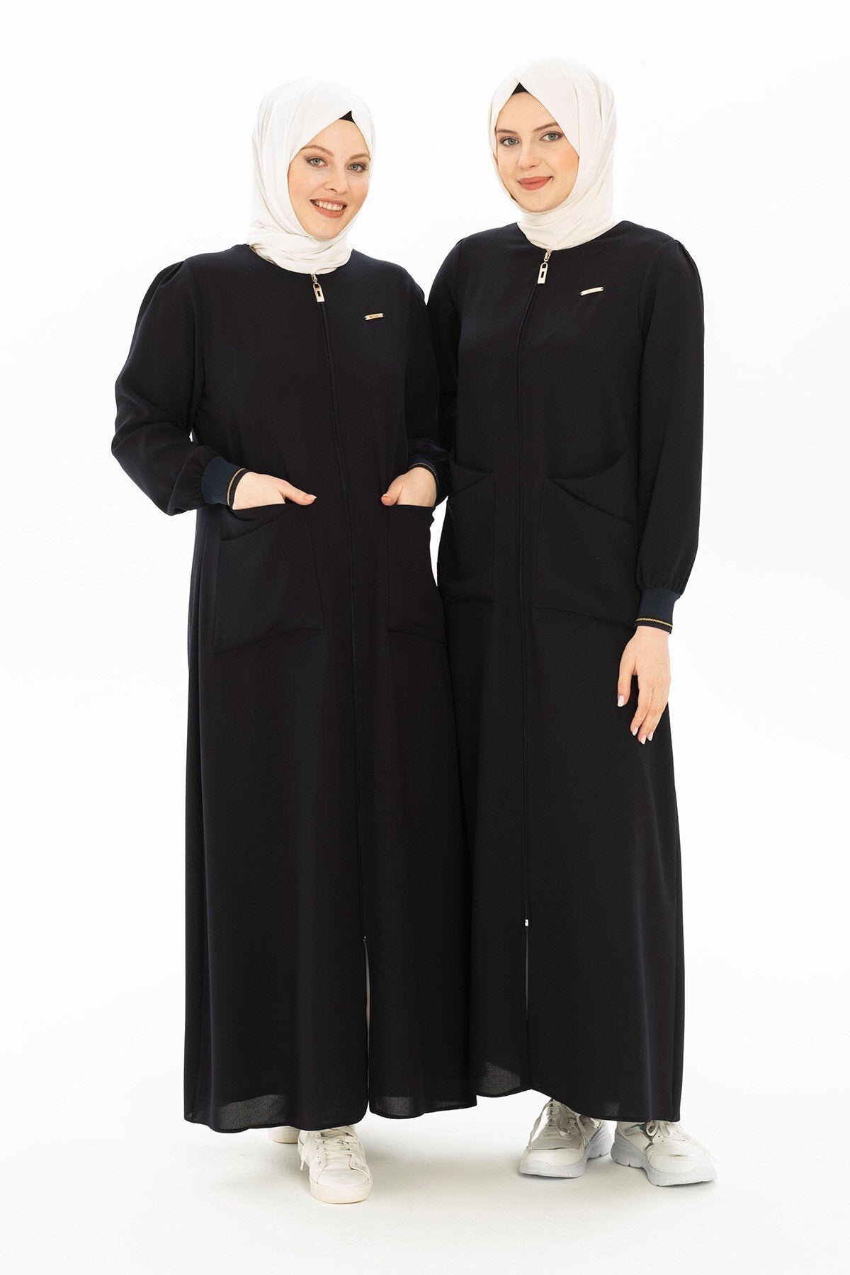 عباية رياضية كحلية بجيوب كيسية وأكمام مطاطية - Beyza
