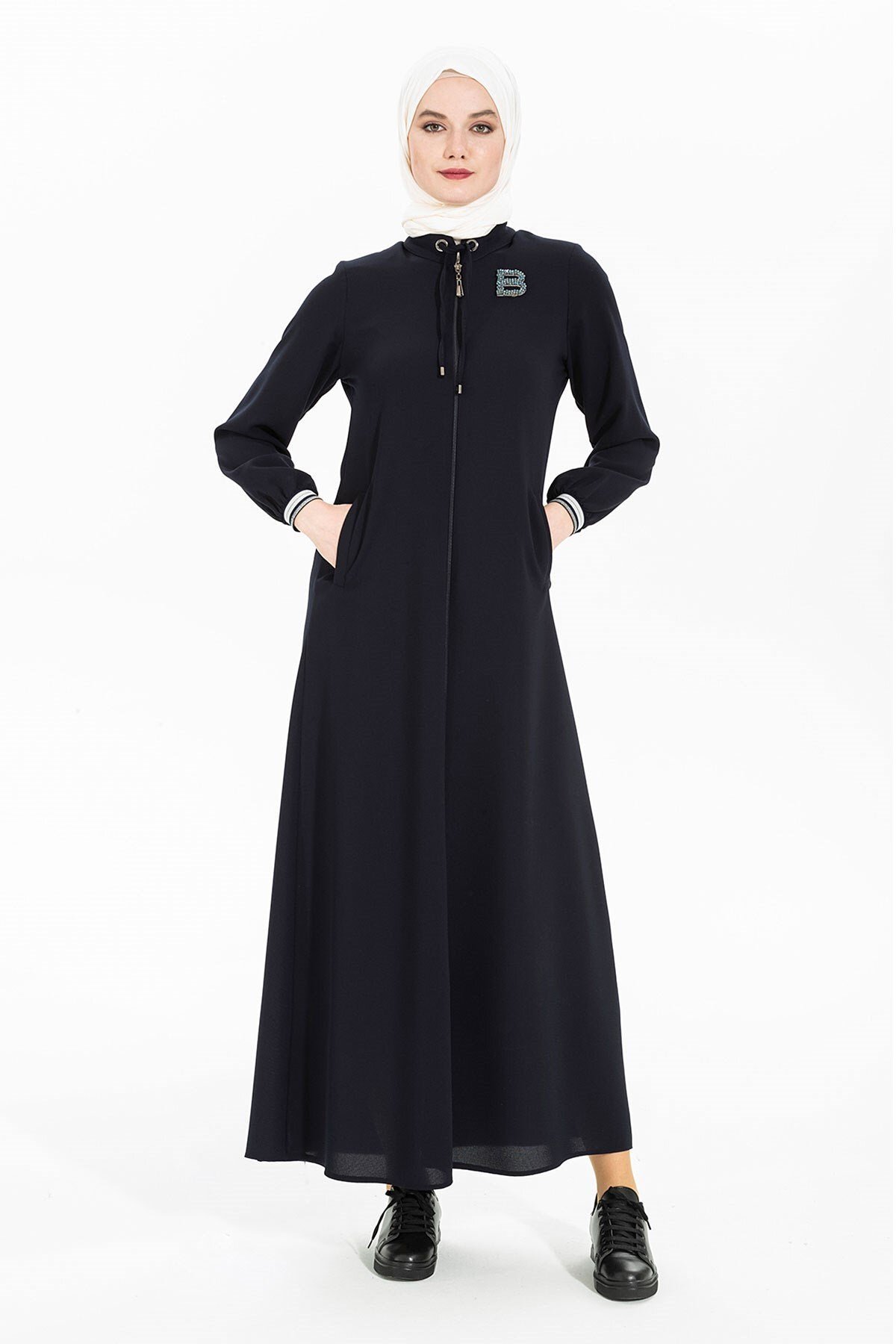Banu Style Stone Embellished Brooch Detailed Abaya - Navy Blue - Beyza