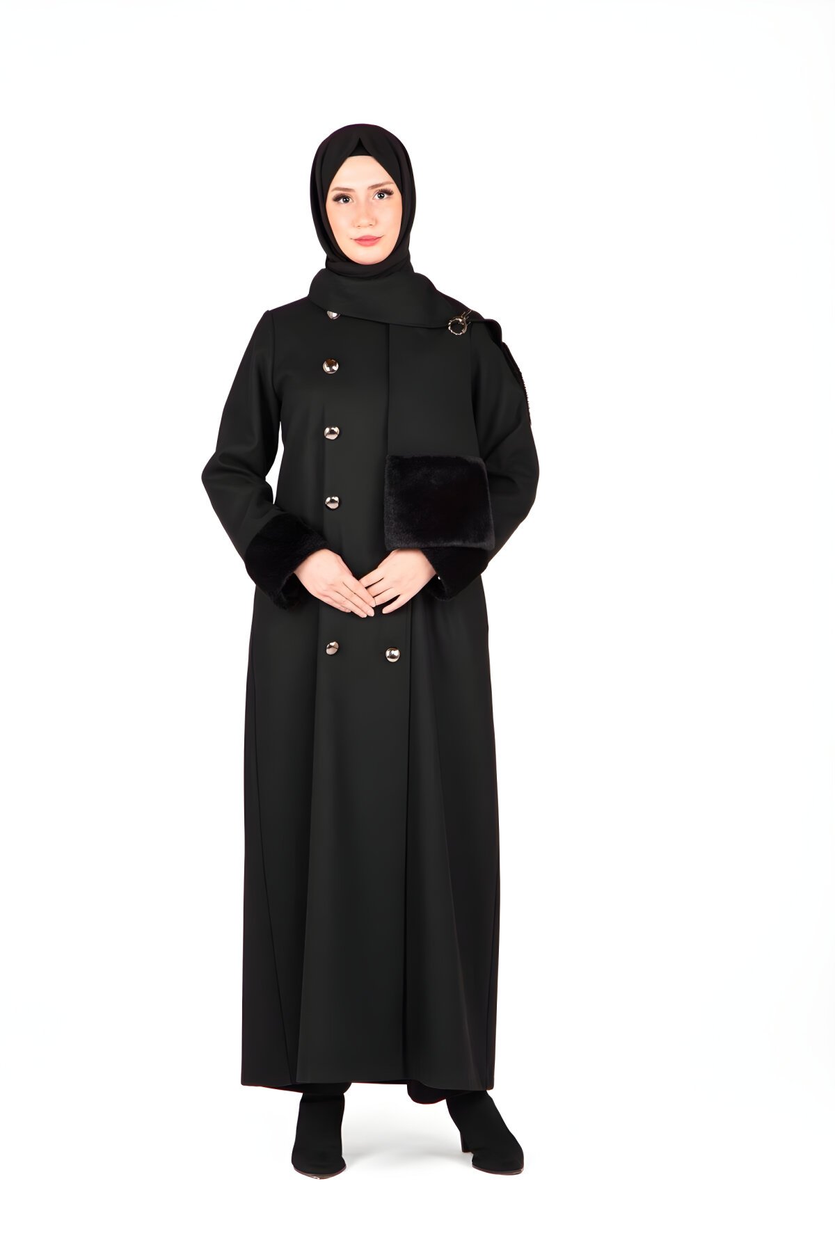 Siyah Atkılı Kürk Detaylı Tesettür Kaban - Beyza