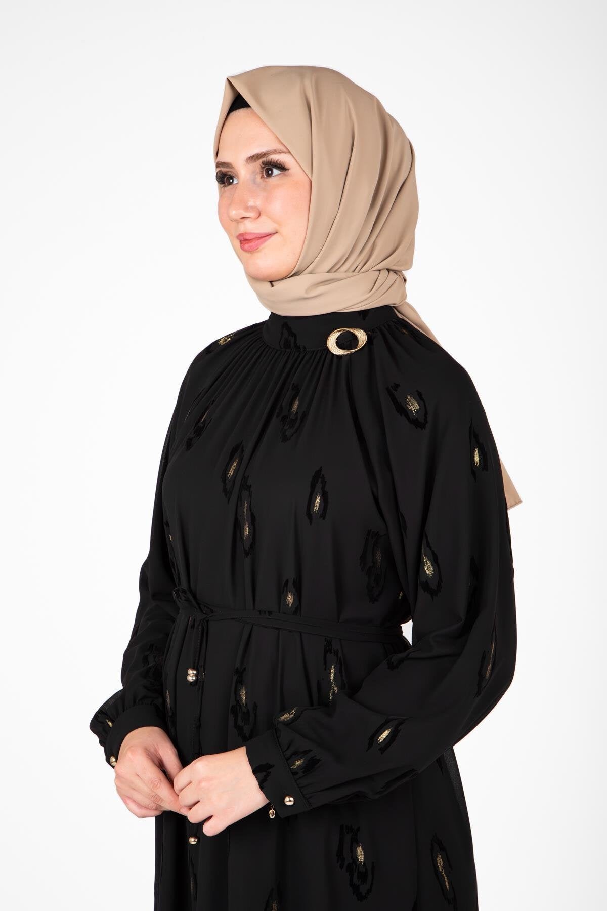 Patterned Brooch-Detail Modest Evening Dress - Black - Beyza