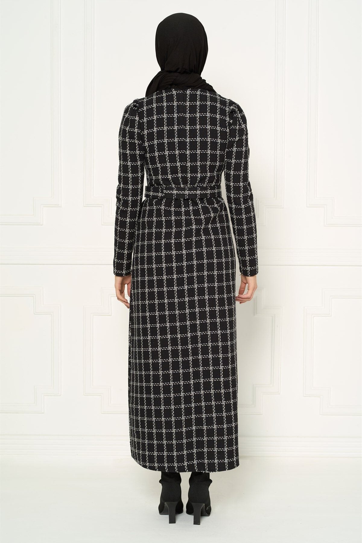 Winter Plaid Modest Dress - Black - Beyza