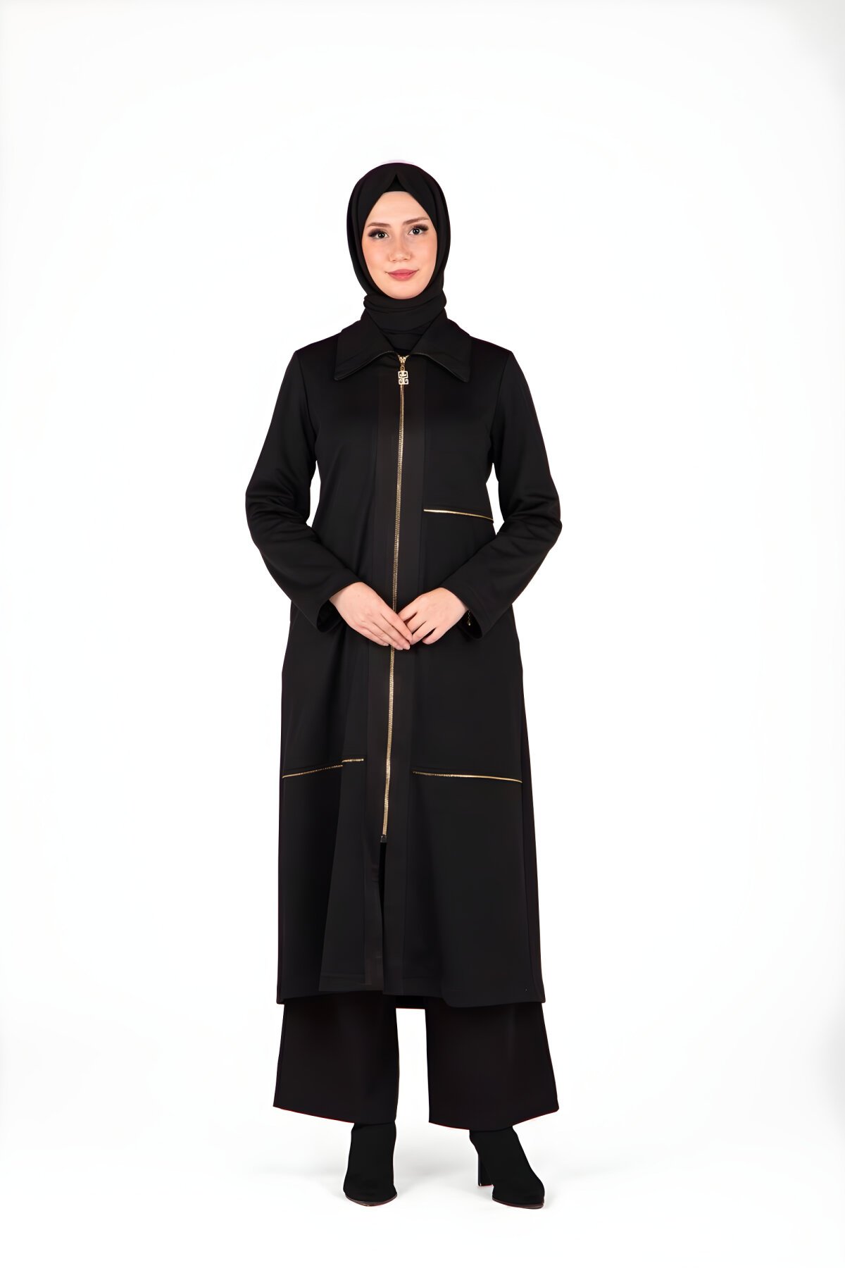 معطف محتشم طويل أسود بتفاصيل سحاب - Beyza