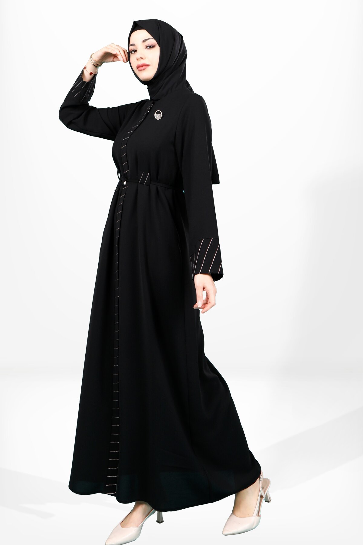 Siyah Fermuarlı İnce Kuşaklı Ferace - Beyza