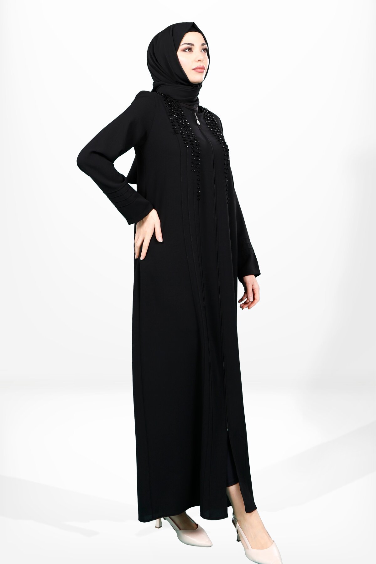 Pintucked Stone-Embellished Zipper Abaya - Black - Beyza