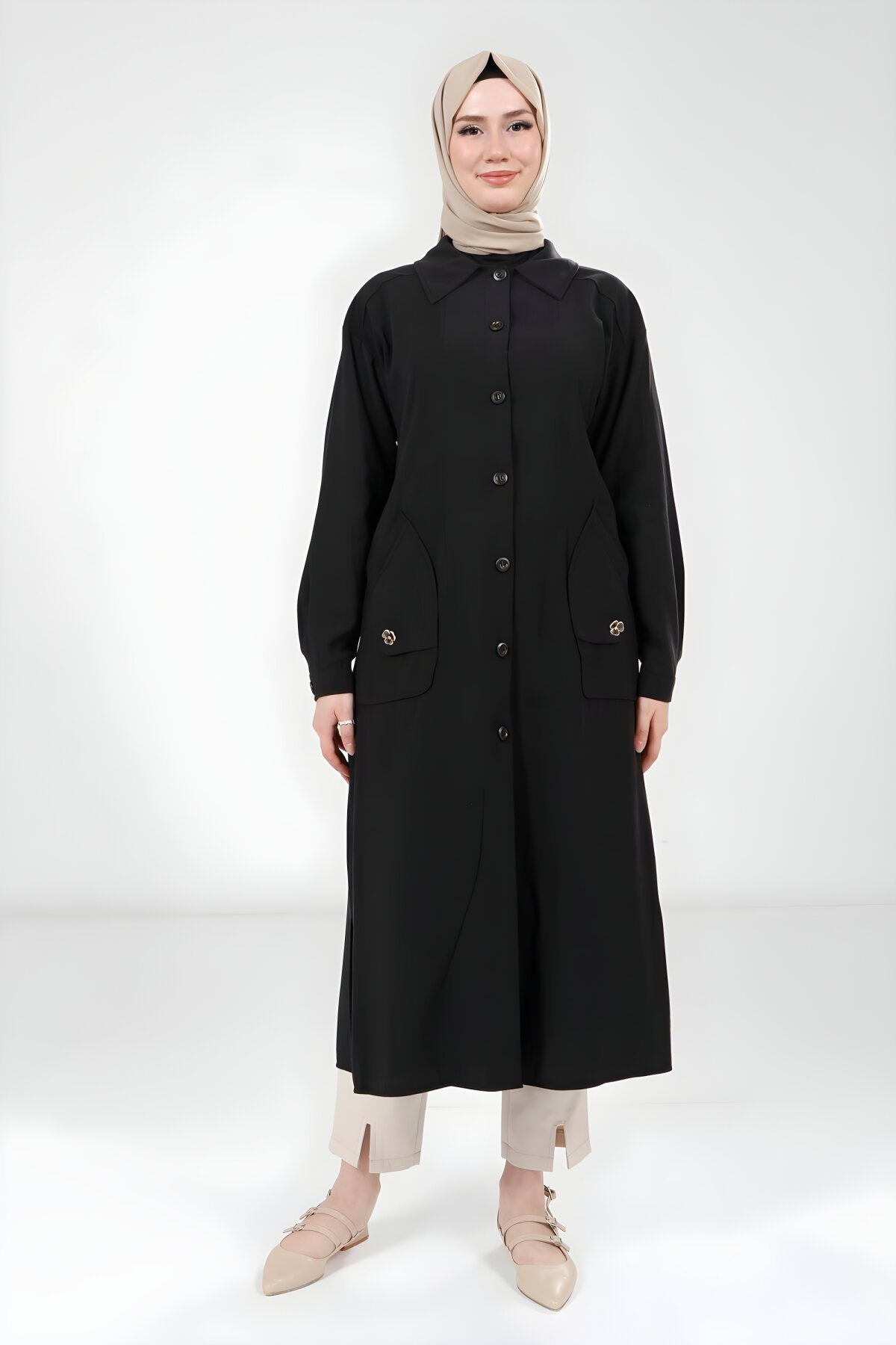 Siyah Giy Çık Cep Aksesuarlı Kap - Beyza