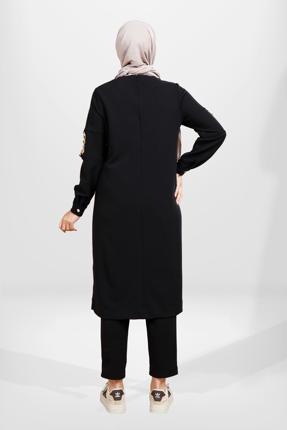 Two-Piece Chain-Detail Modest Set - Black - Beyza