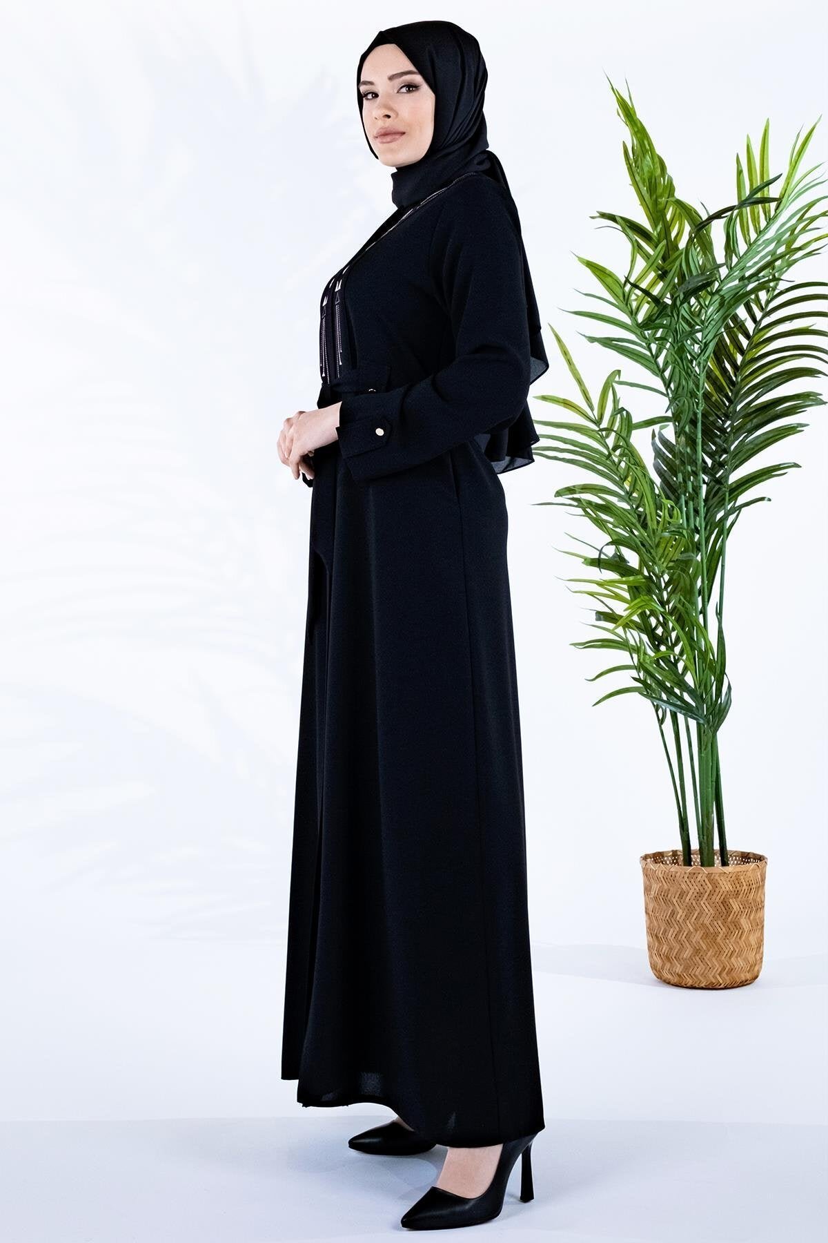 Embroidered Ferace with Egyptian Sash - Black - Beyza