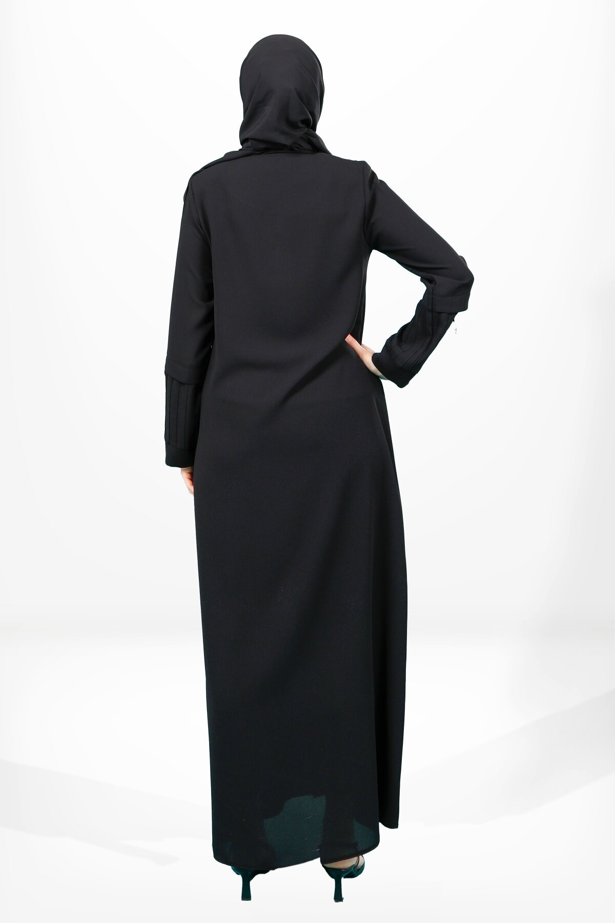 Pin-Tucked Zippered Abaya with Side Pockets - Black - Beyza
