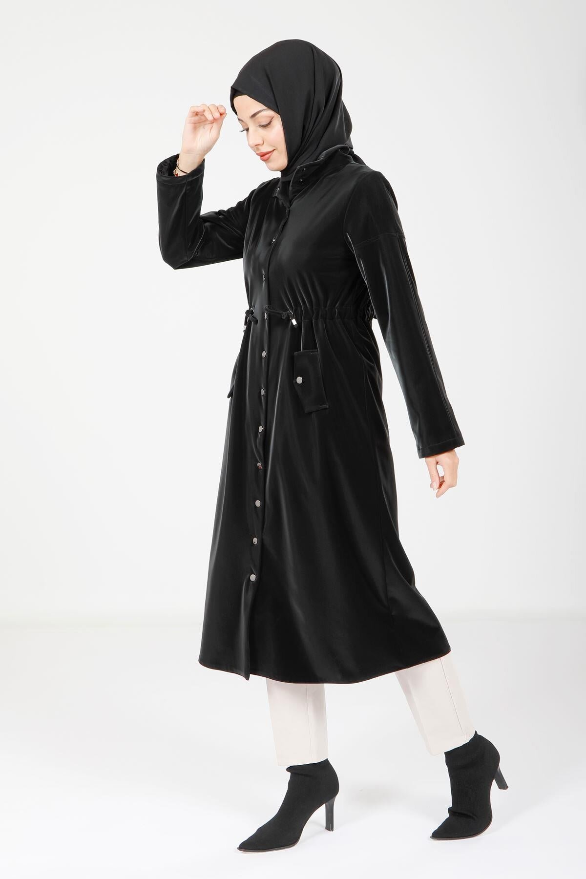 Throw-Over Shiny Fabric Metal Buttoned Coat - Black - Beyza