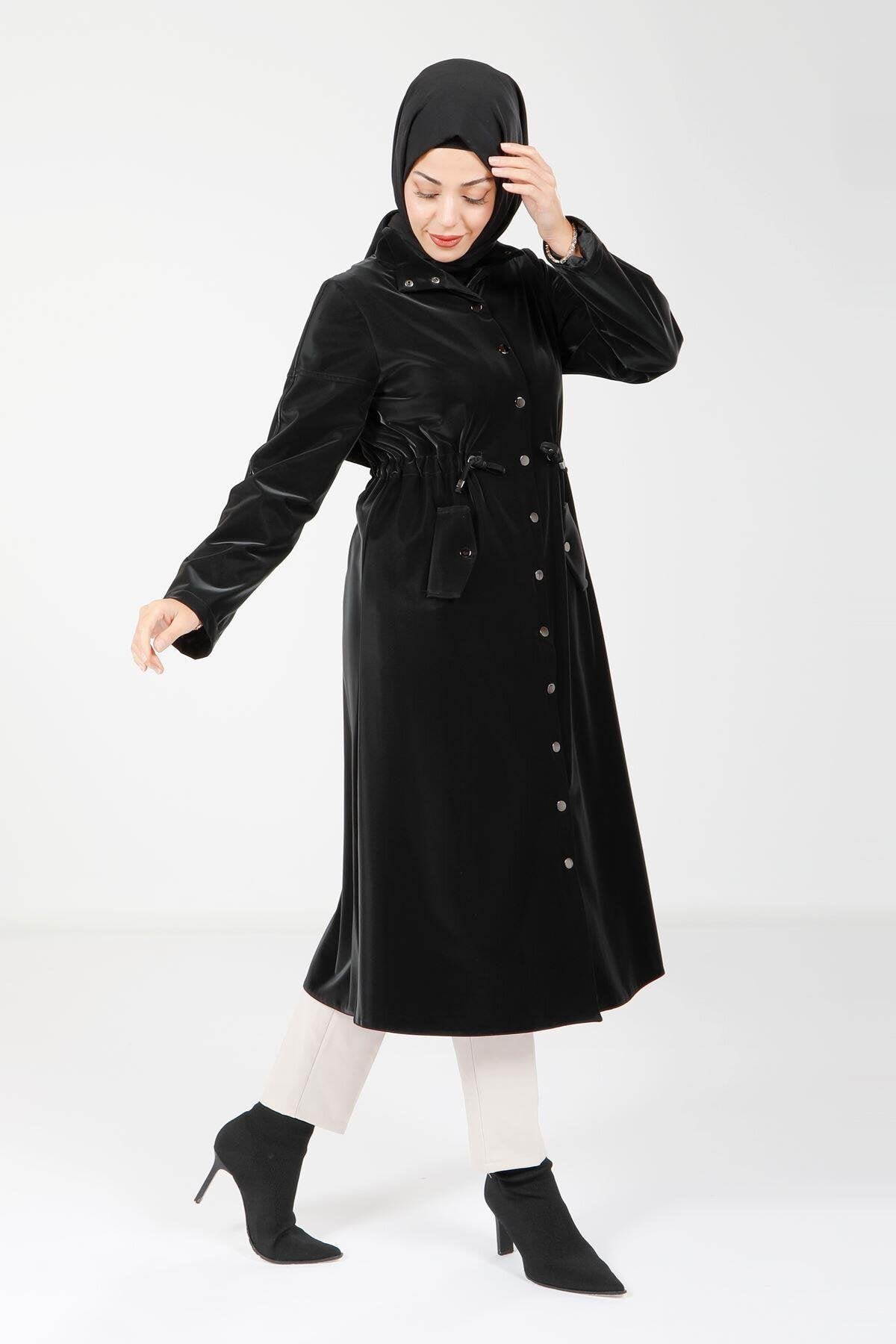 Throw-Over Shiny Fabric Metal Buttoned Coat - Black - Beyza