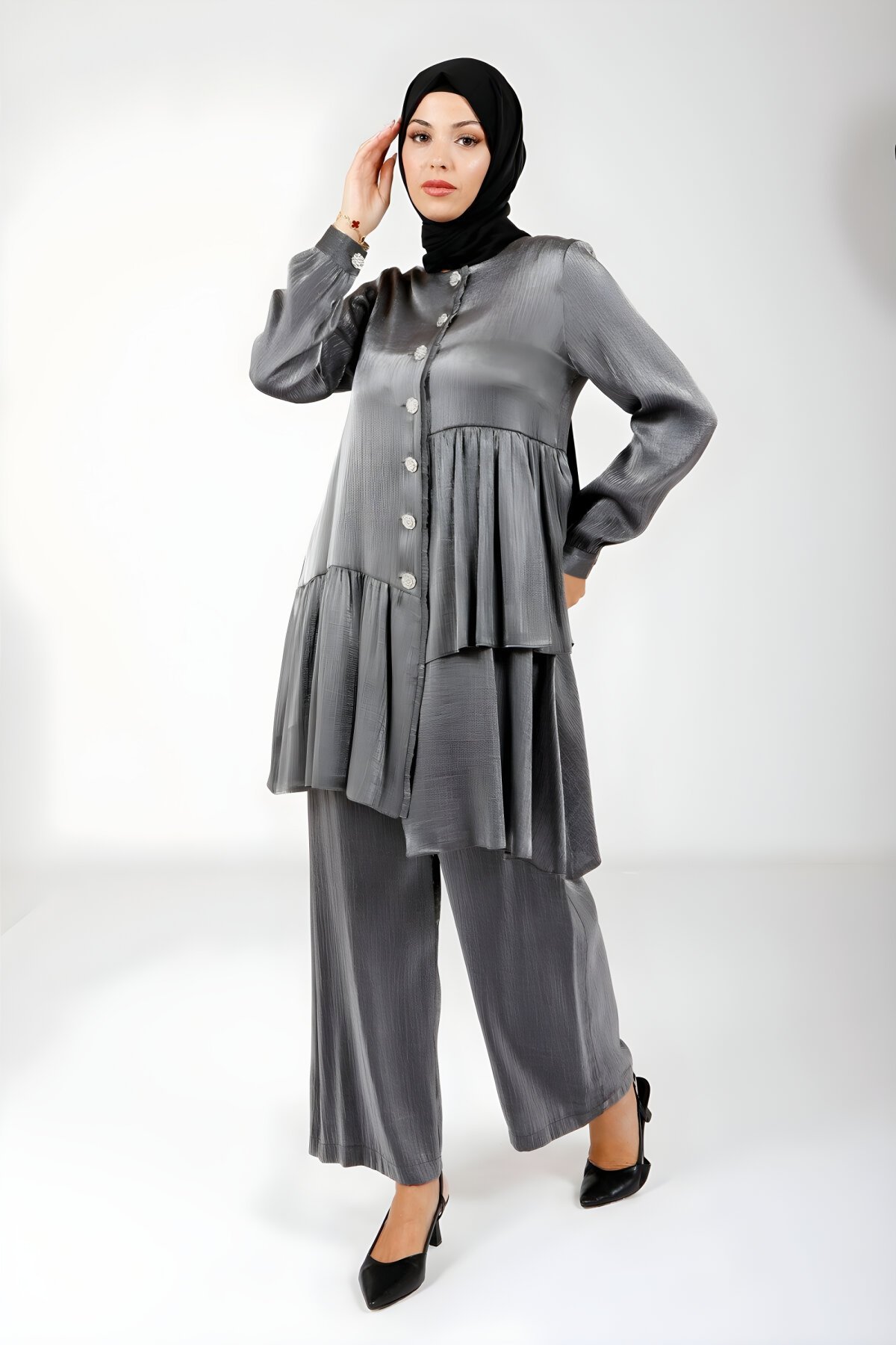 Siyah Rahat Kesim Düğmeli Katlı Pantolon Bluz Takım - Beyza