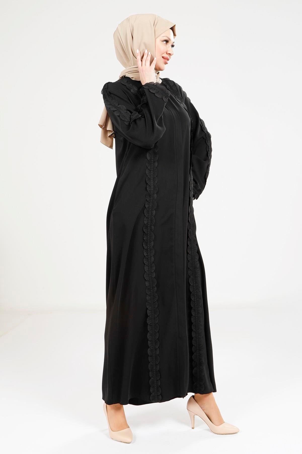 Striped Guipure Abaya - Black - Beyza