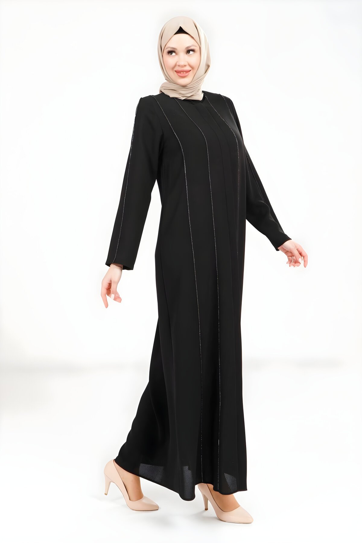 Siyah Şerit Taş Detaylı Ferace - Beyza