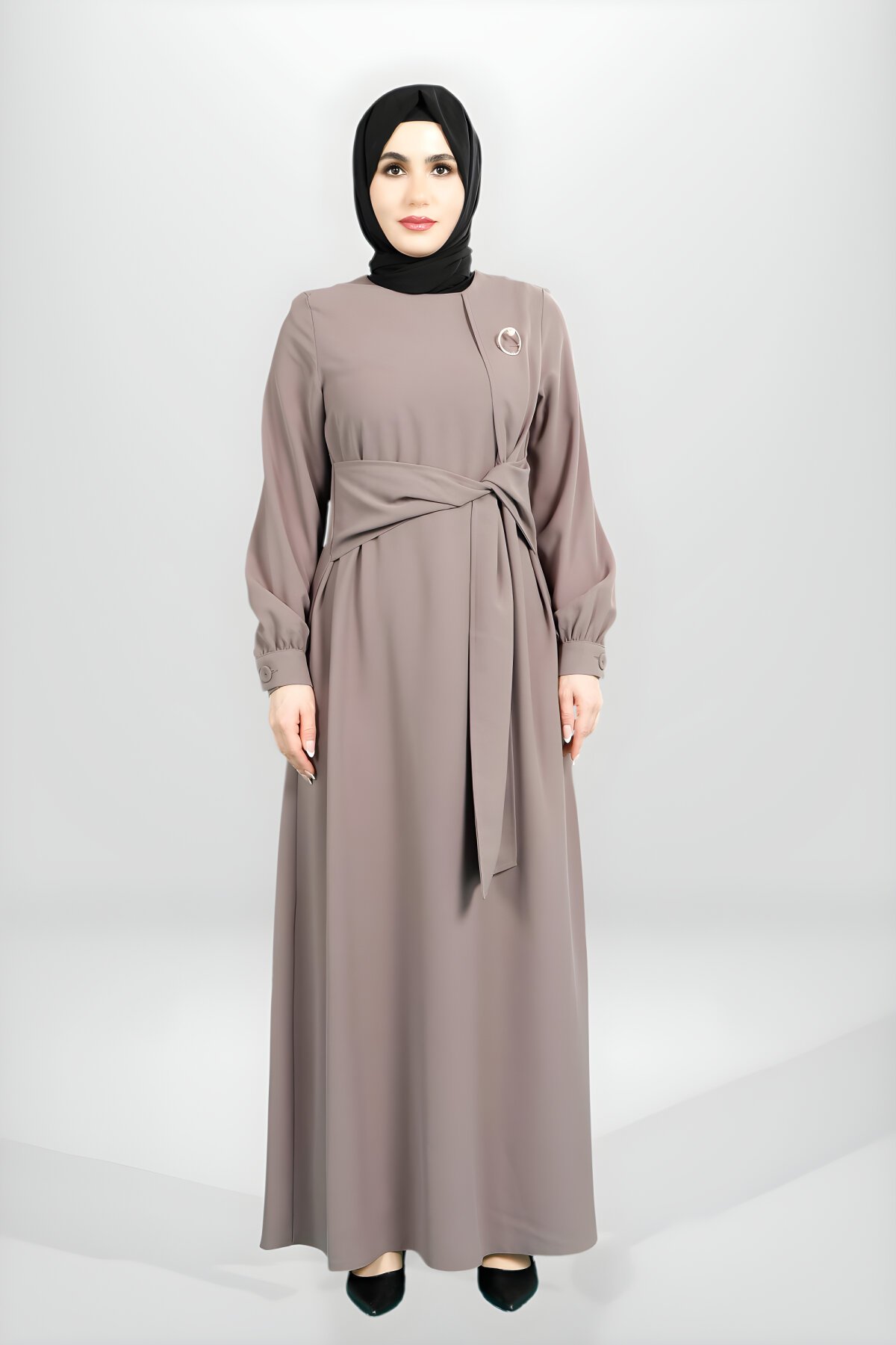 Vizon Önden Bağlama Detaylı Broşlu Tesettür Elbise - Beyza