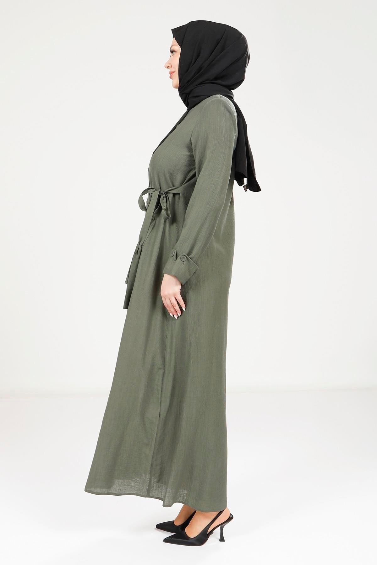 Yeşil Düğmeli Ferace - Beyza