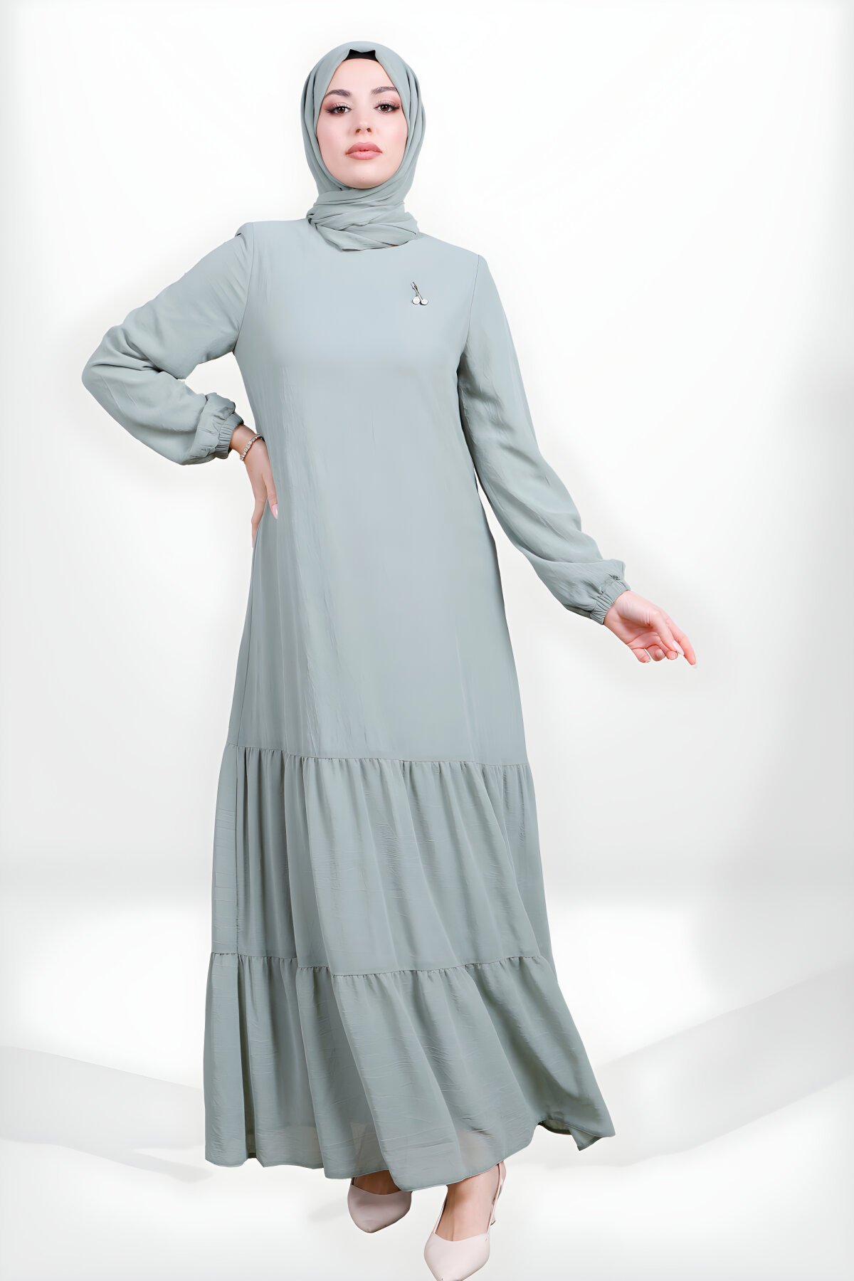 Yeşil Eteği Fırfırlı Kolu Lastikli Tesettür Elbise - Beyza