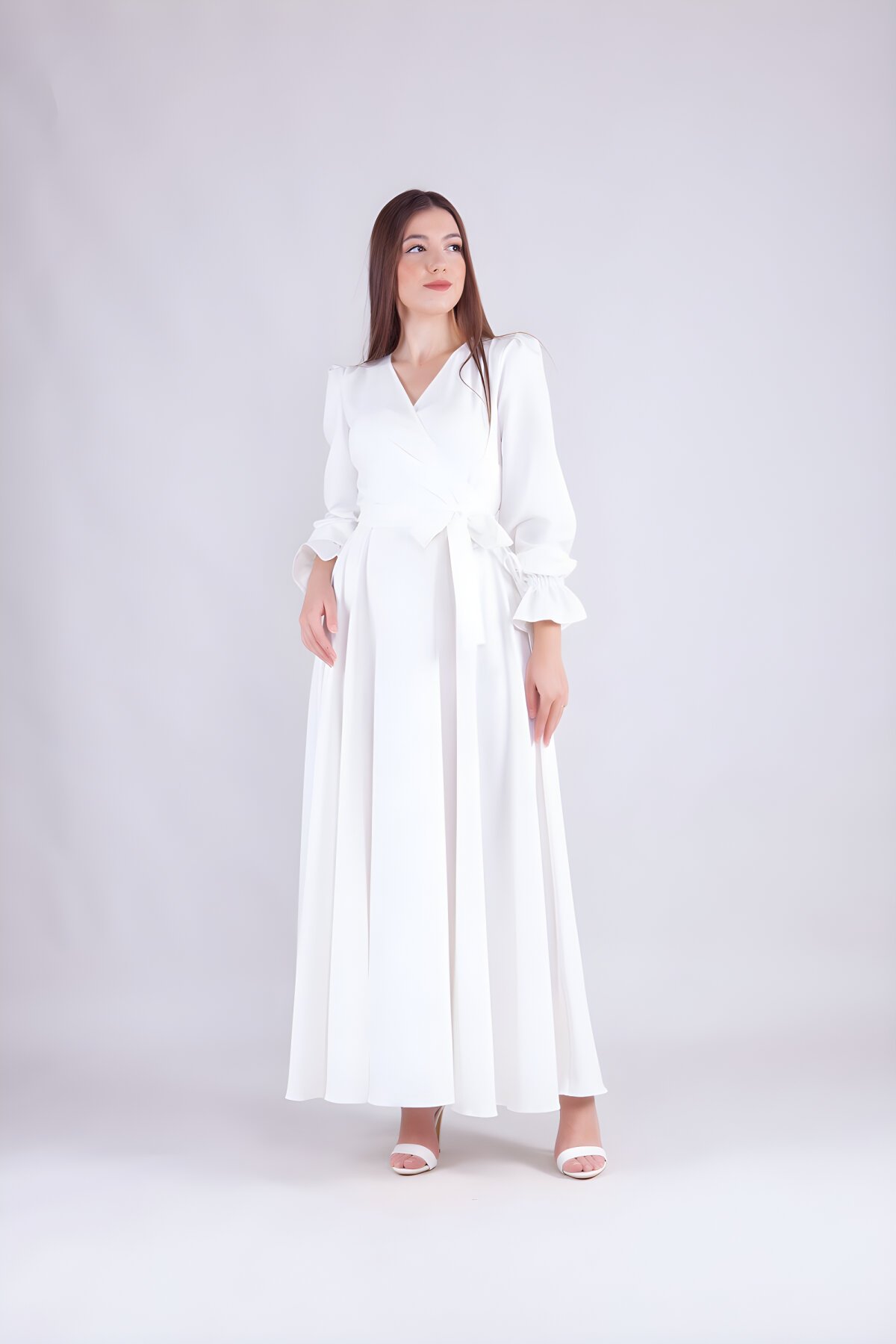 Beyaz Uzun Kol Kruvaze Yaka Tesettür Abiye Elbise - Bidoluelbise