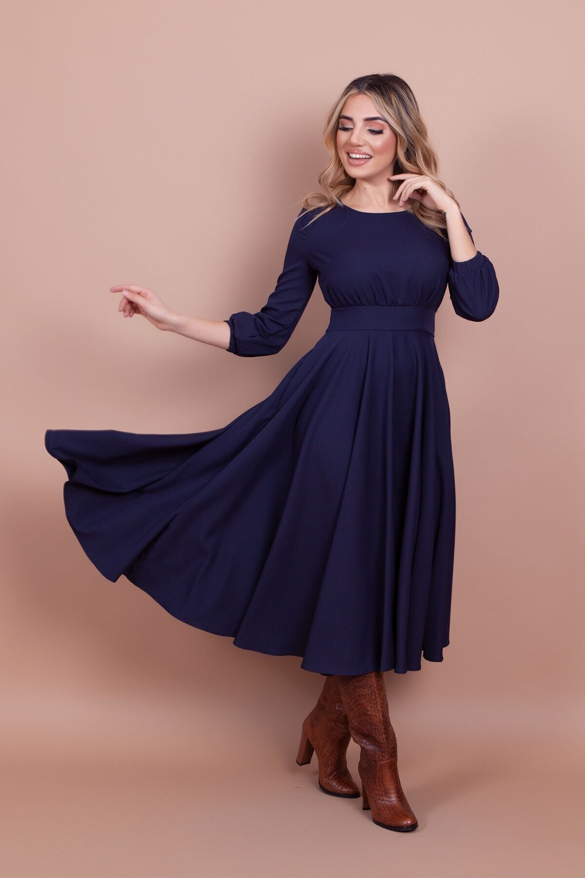 Midi Round-Neck Modest Dress with Pocket Detail - Navy Blue - Bidoluelbise