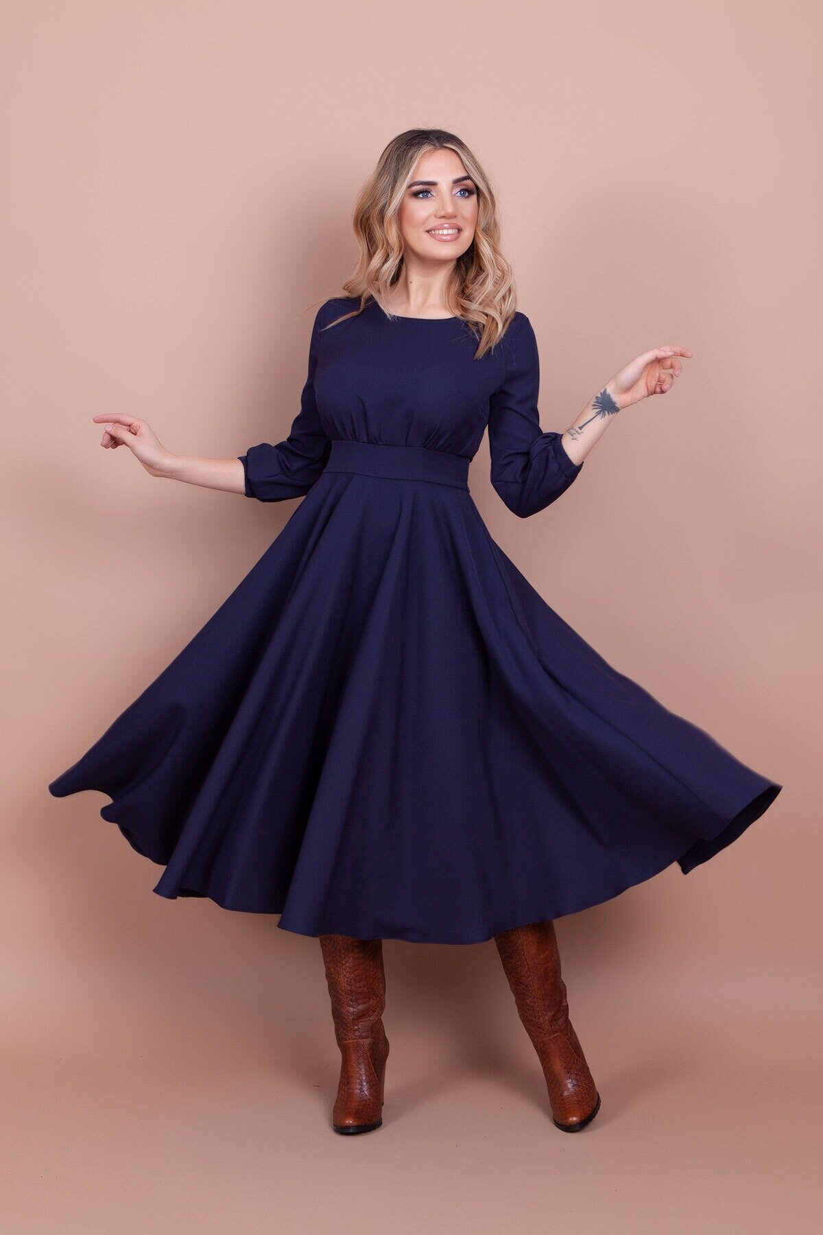 Midi Round-Neck Modest Dress with Pocket Detail - Navy Blue - Bidoluelbise