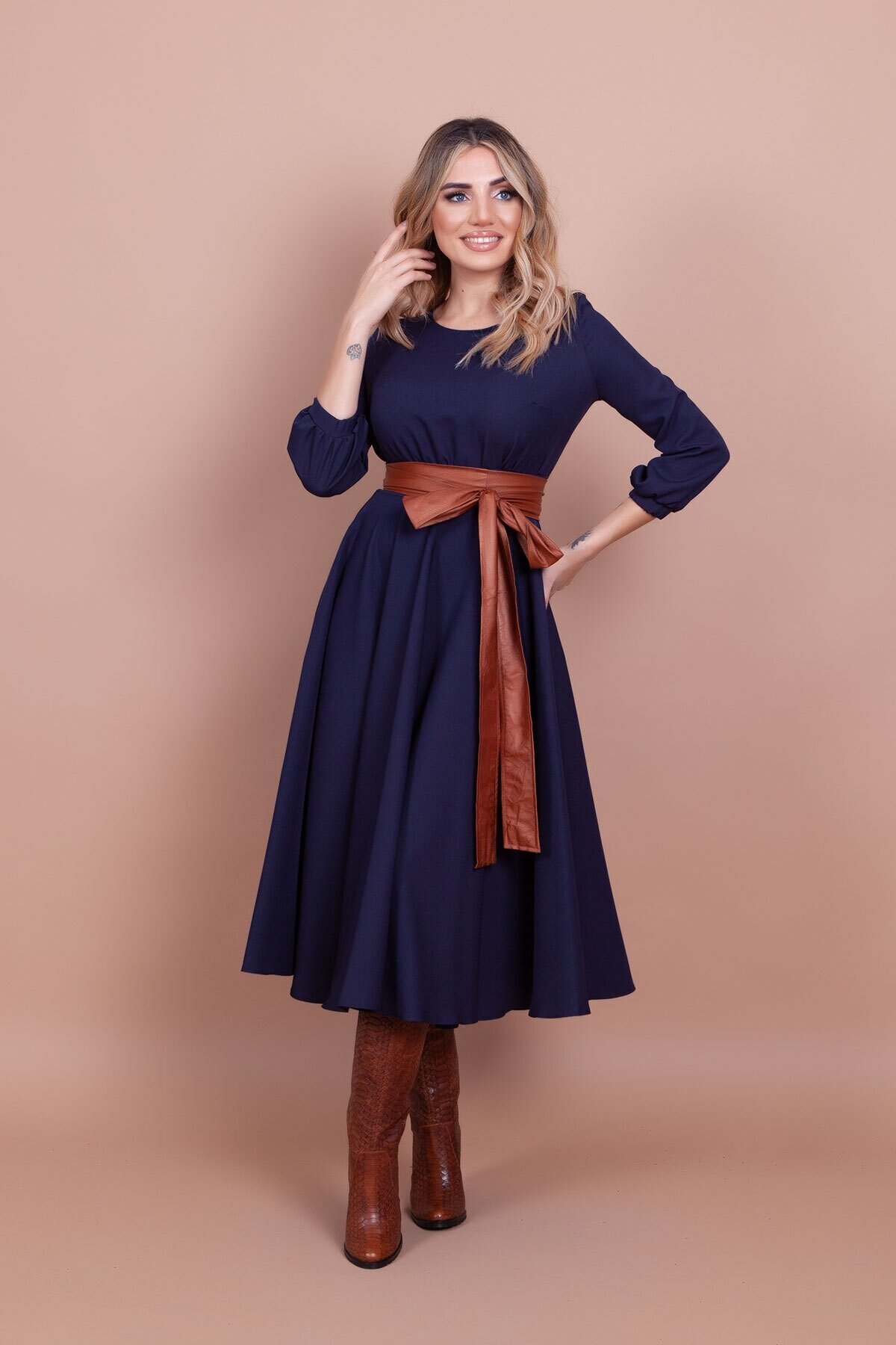 Midi Round-Neck Modest Dress with Pocket Detail - Navy Blue - Bidoluelbise