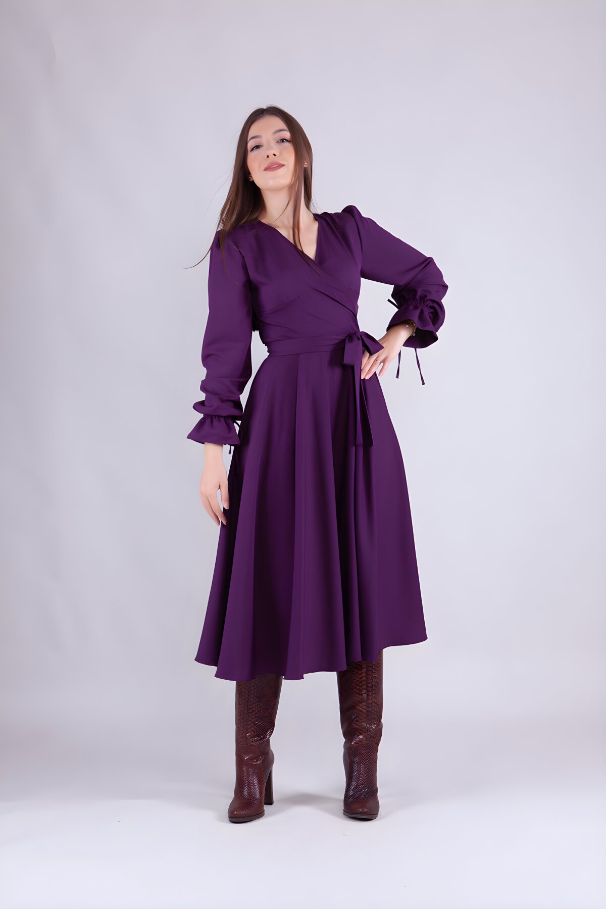 Mürdüm Midi Boy Kruvaze Yaka Uzun Kol Tesettür Elbise - Bidoluelbise