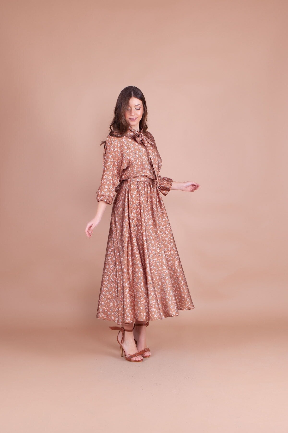 Batwing Floral Patterned Satin Modest Evening Dress - Tan - Bidoluelbise