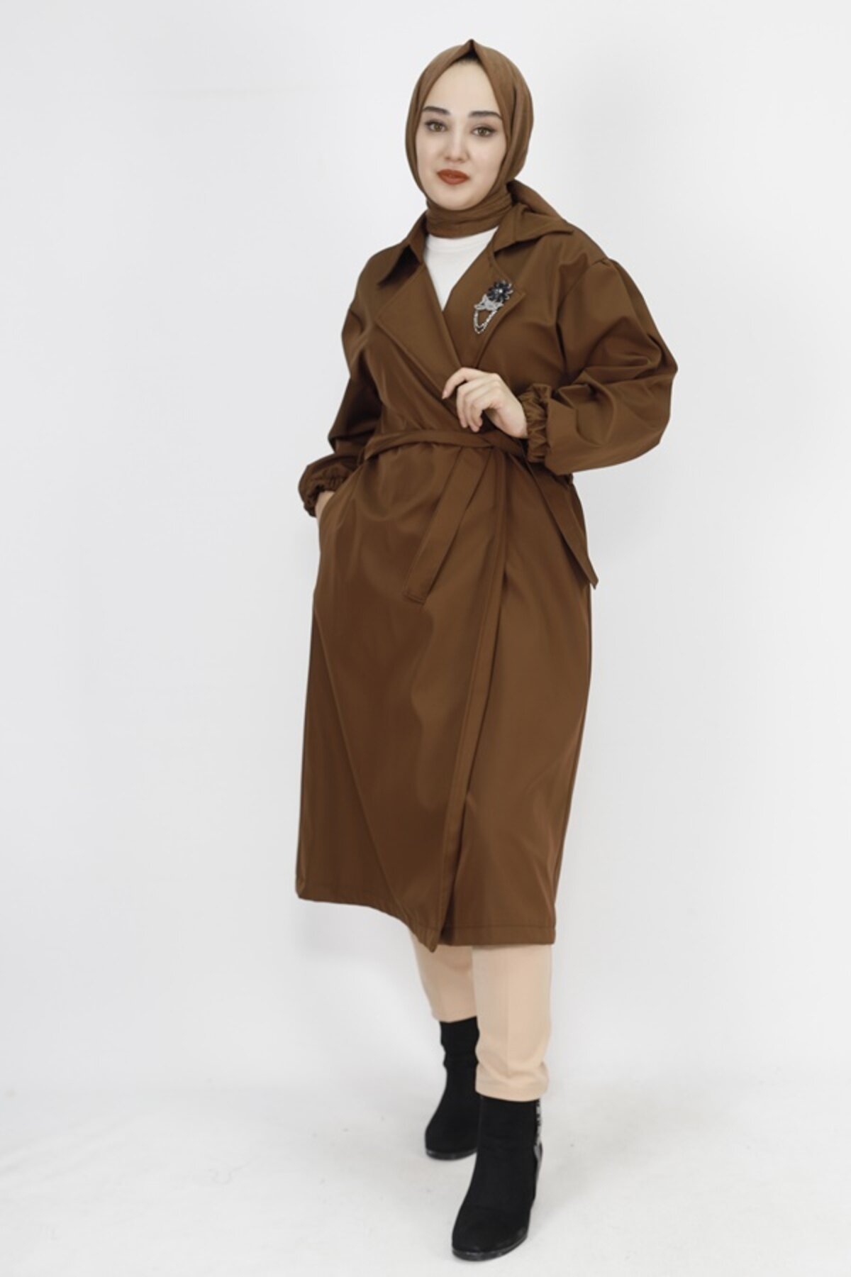 Medium Length Fabric Brooch-Detail Trench Coat - Brown - Butik