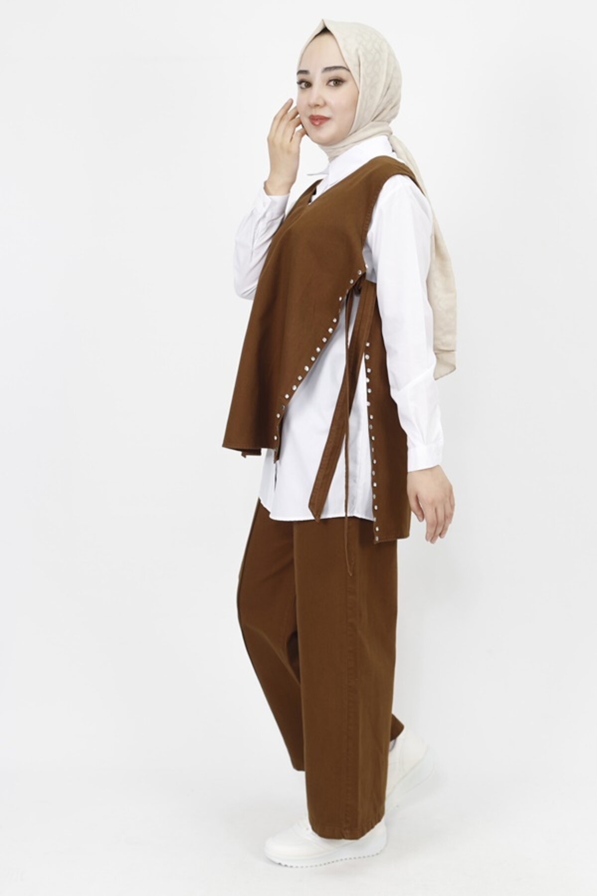 Three-Piece Denim Stone-Detail Modest Set - Brown - Butik