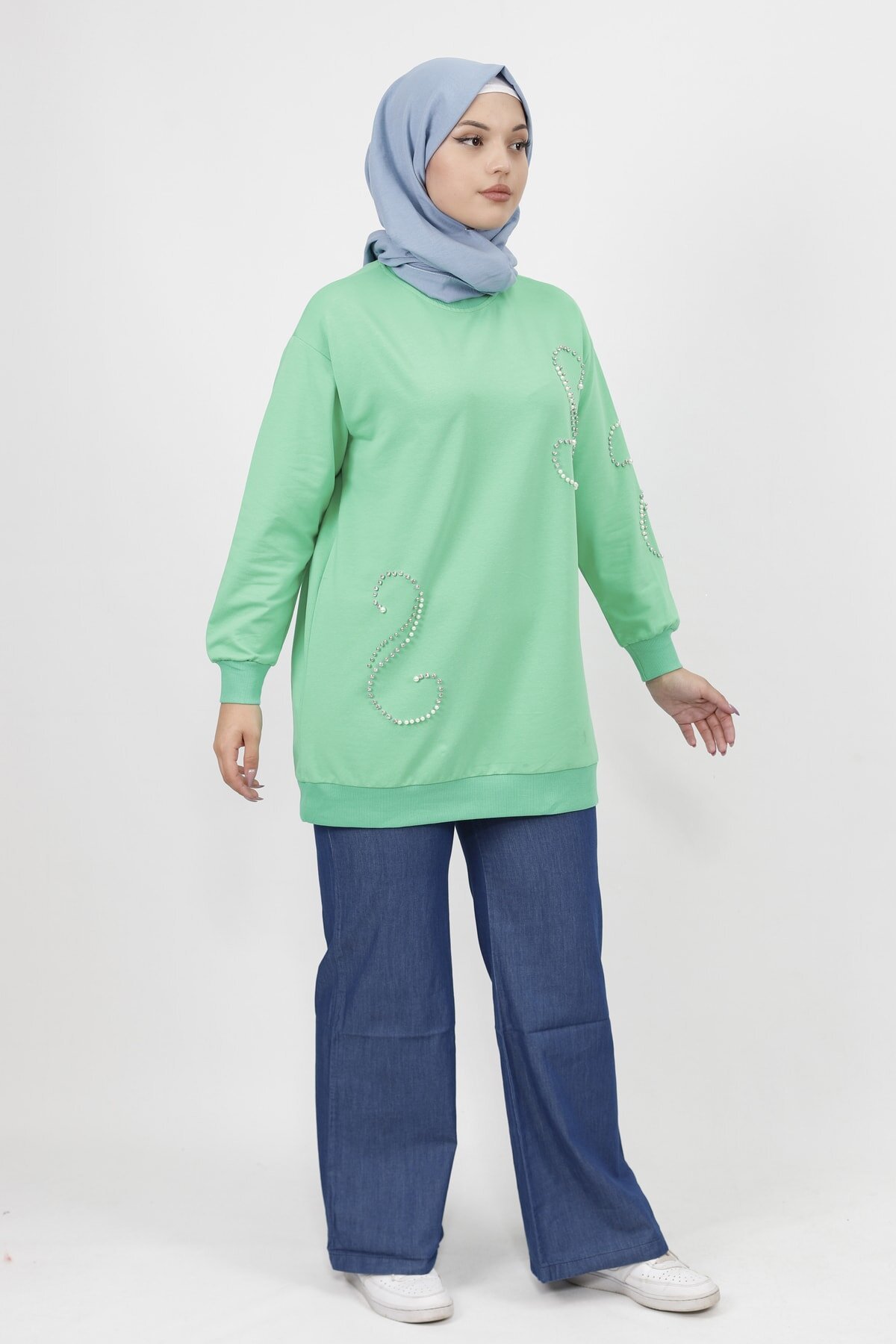 Yeşil İki İplik İnci Taş Detaylı Tesettür Tunik - Butik