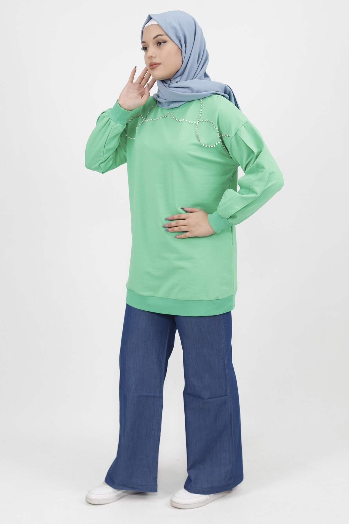 Yeşil İki İplik Taş İnci Çakmalı Tesettür Tunik - Butik