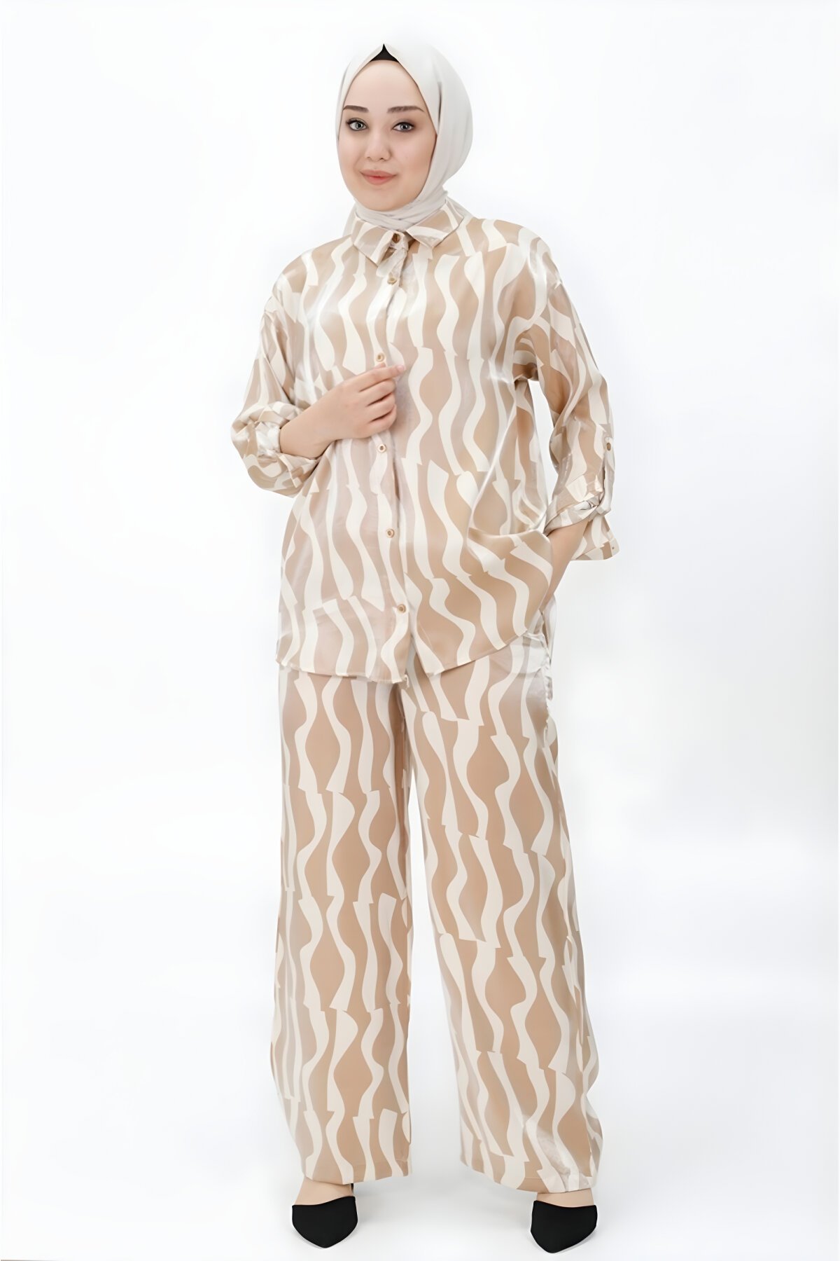 Bej Desenli İkili Pamuklu Saten Tesettür Takım - Bycoolest Butik