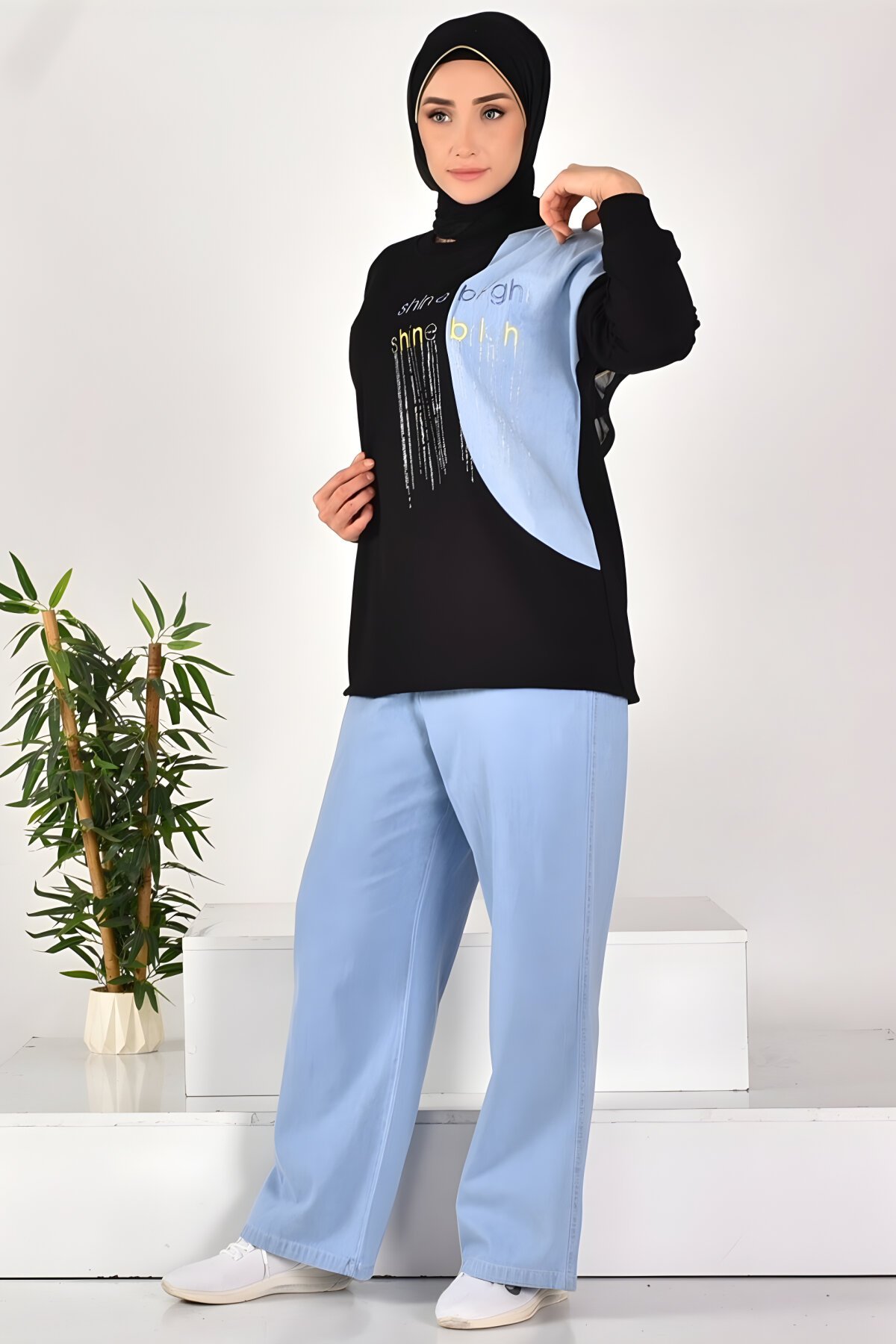 Siyah İki İplik Taş Baskılı Nakışlı İkili Tesettür Takım - Bycoolest Butik