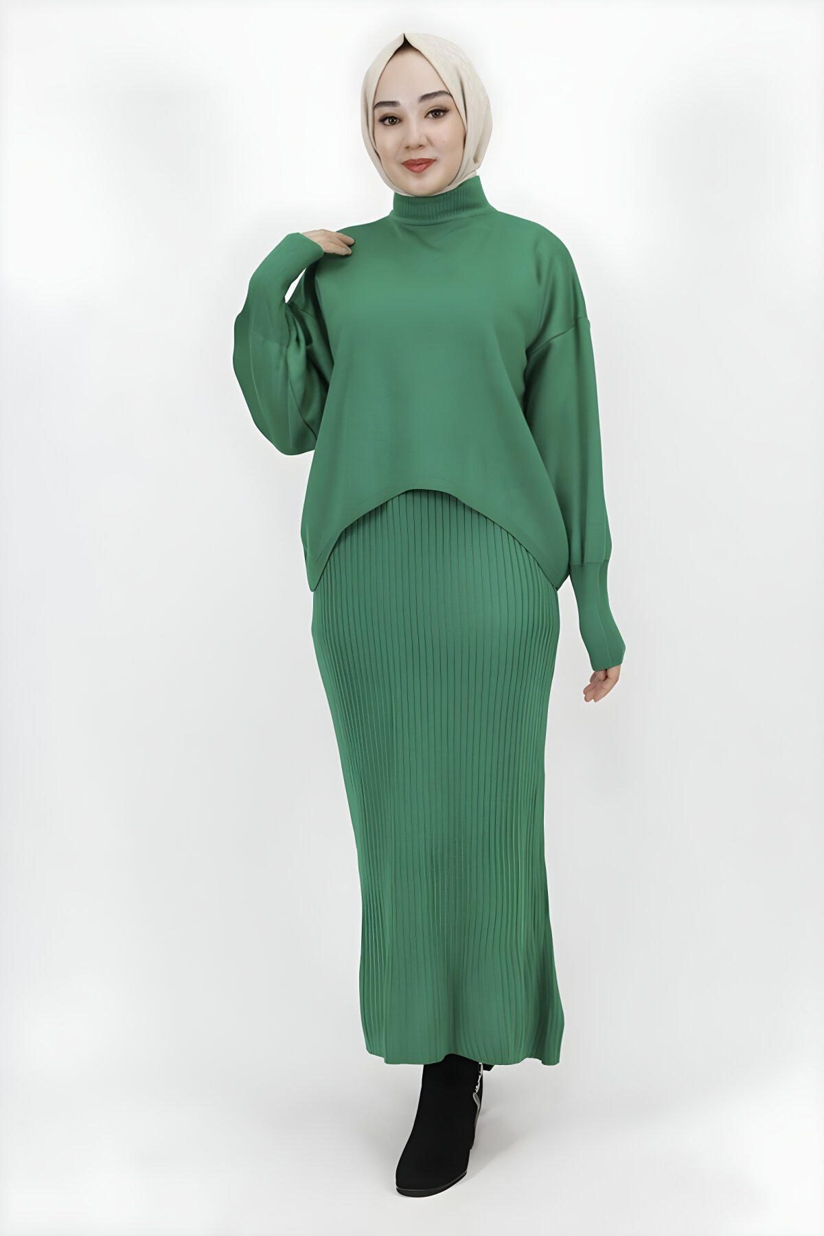 Yeşil Triko Kumaş İçlikli Tesettür Elbise - Bycoolest Butik