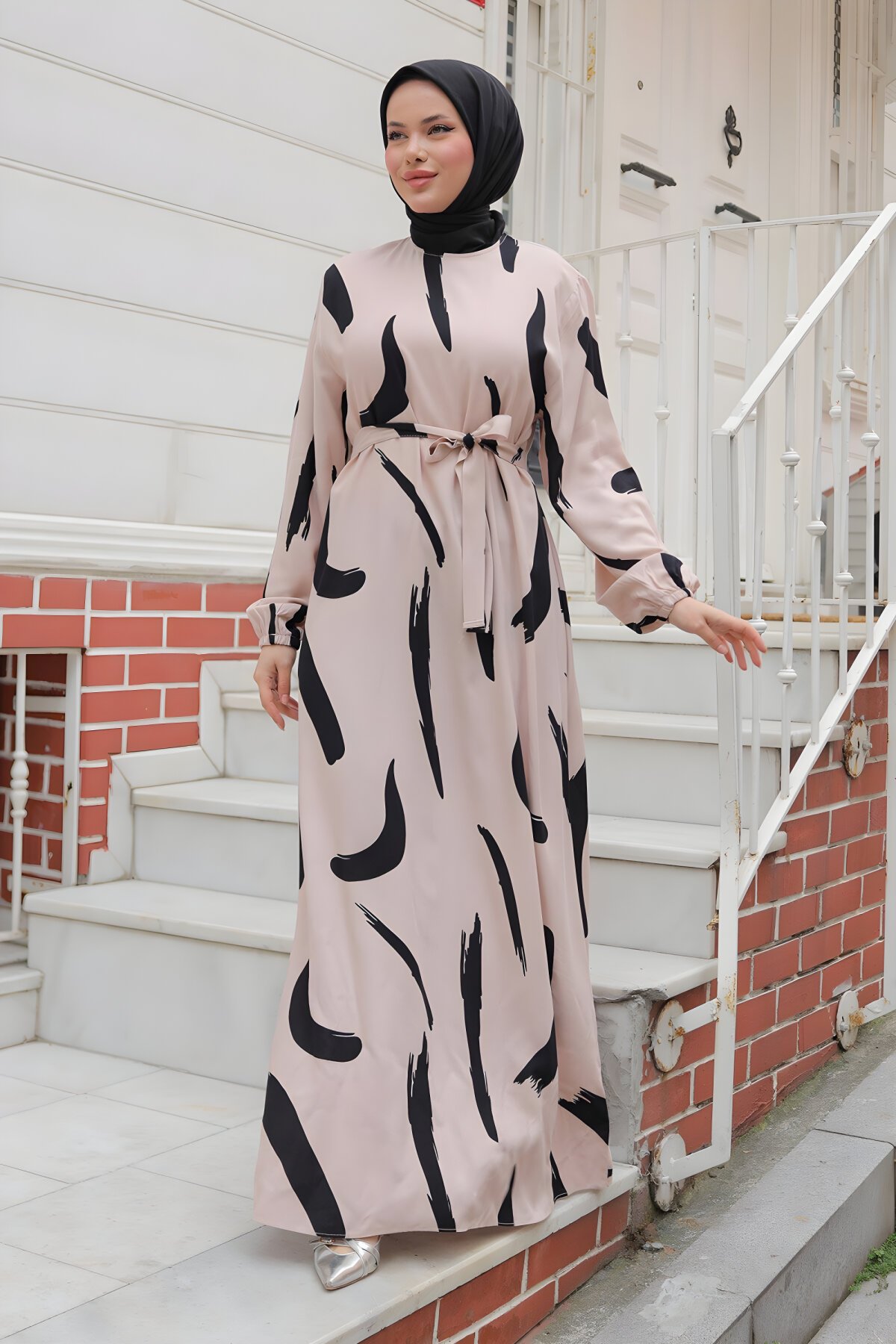 Bej Büyük Fırça Desenli Viskon Tesettür Elbise - Misskayle