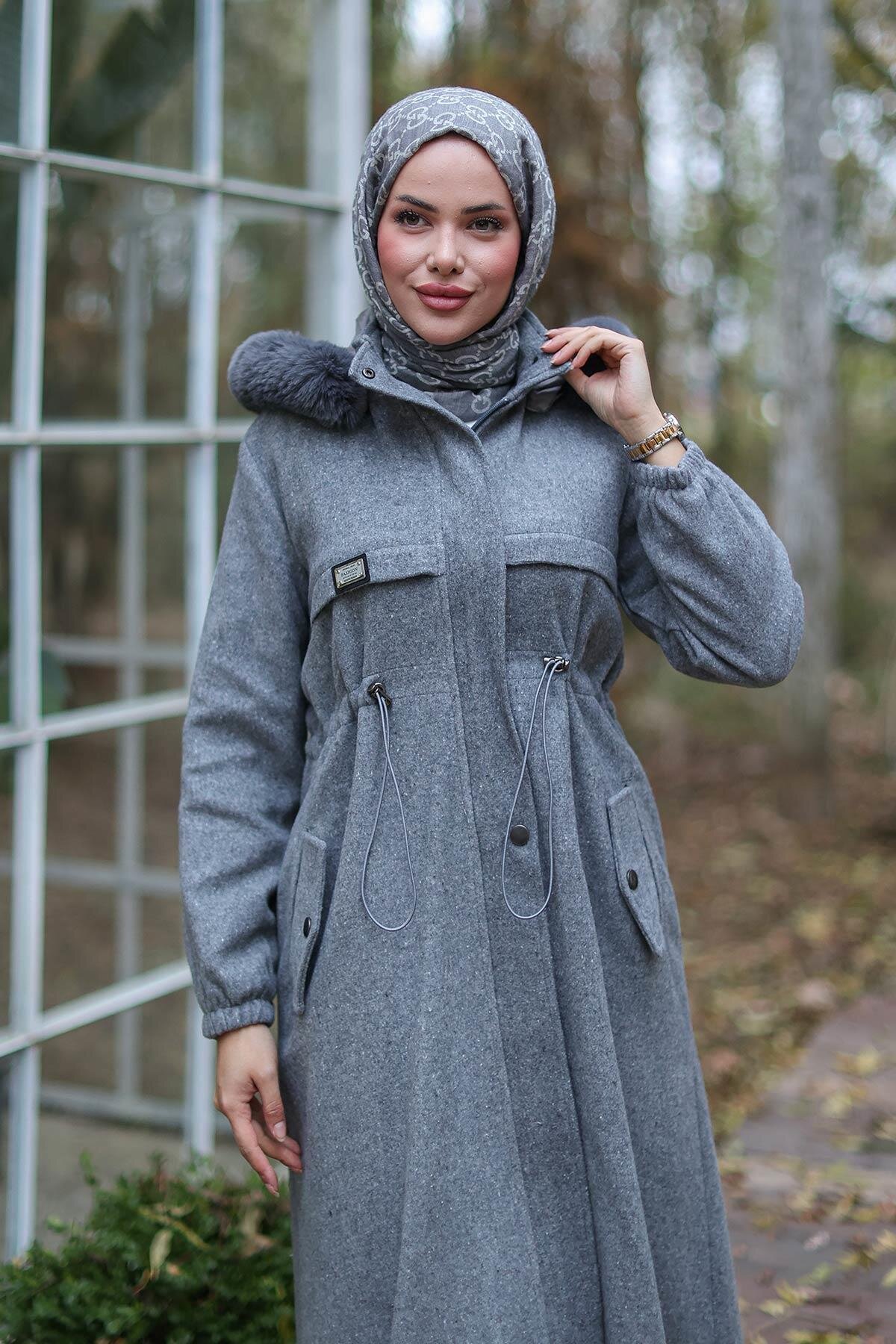 Gri Kaşe Tünel Detaylı Tesettür Kaban - Misskayle